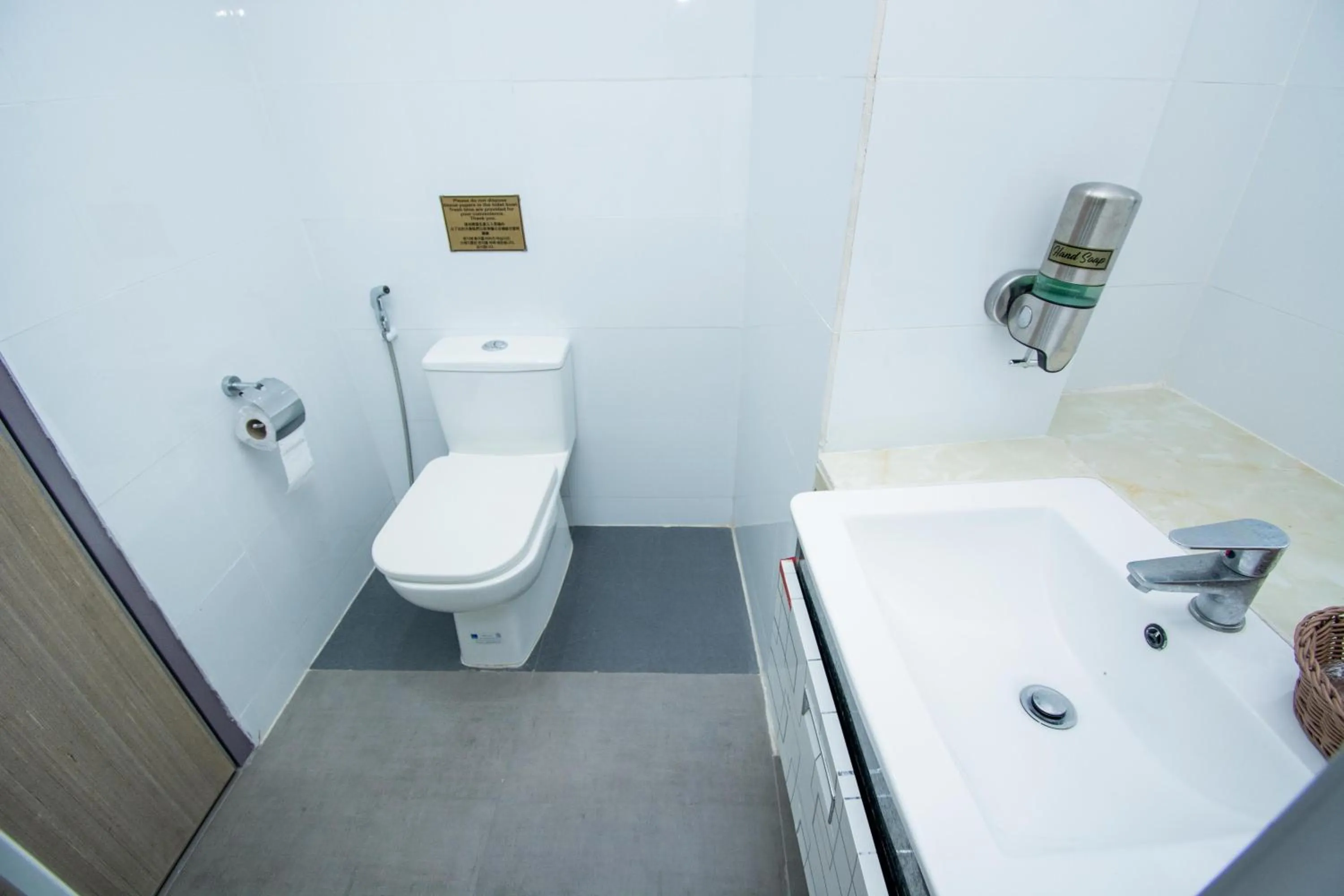 Emerald Island Hotel