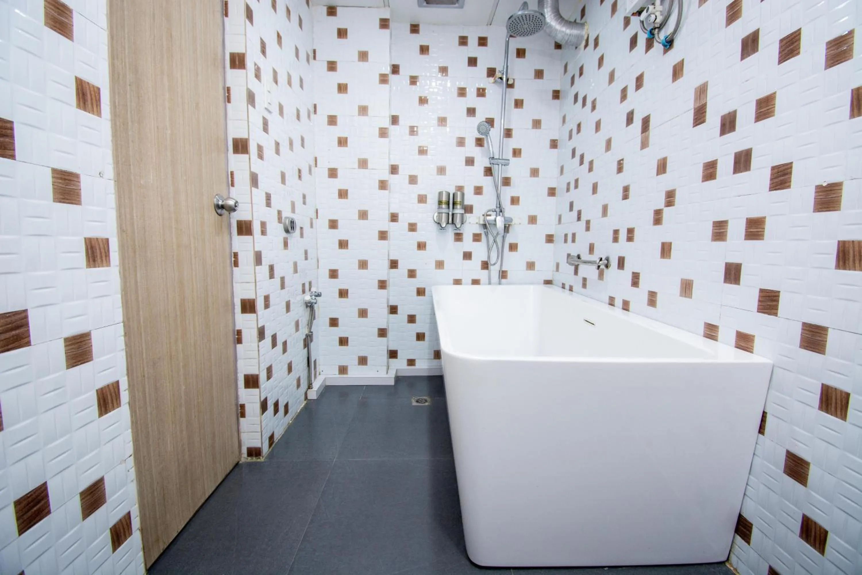 Emerald Island Hotel