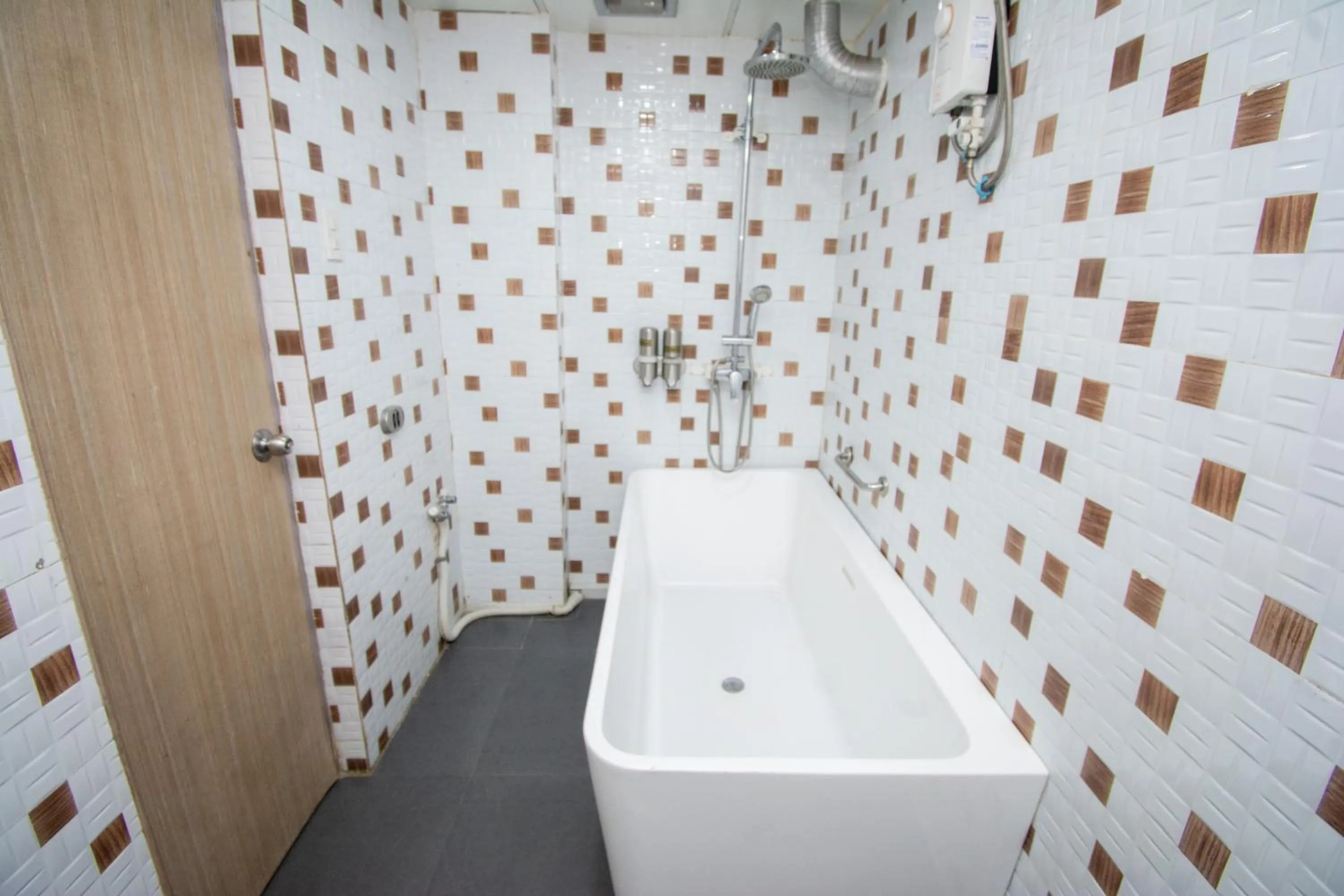 Emerald Island Hotel