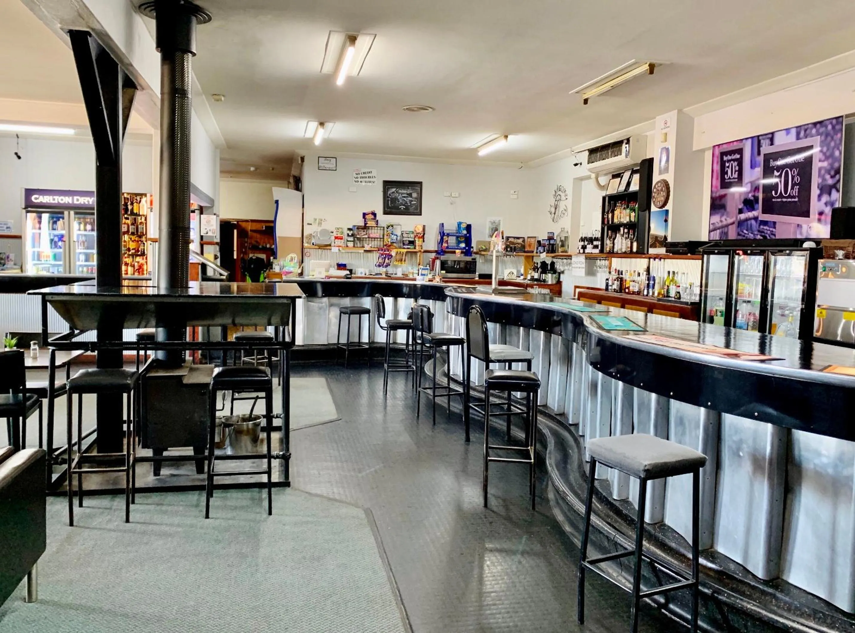 Lounge or bar in Coonalpyn Hotel