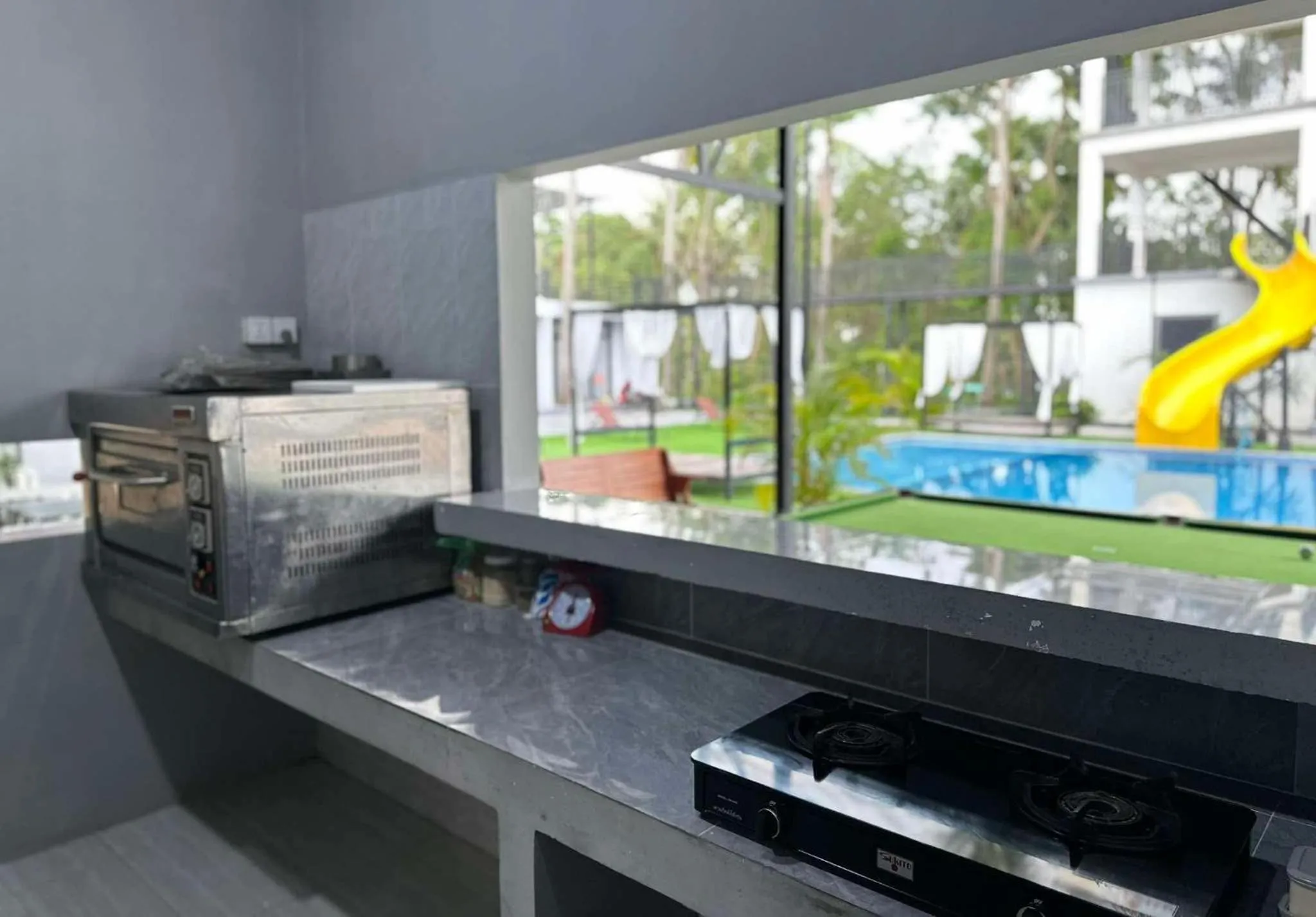 Restaurant/places to eat in Adventure Dome Resort