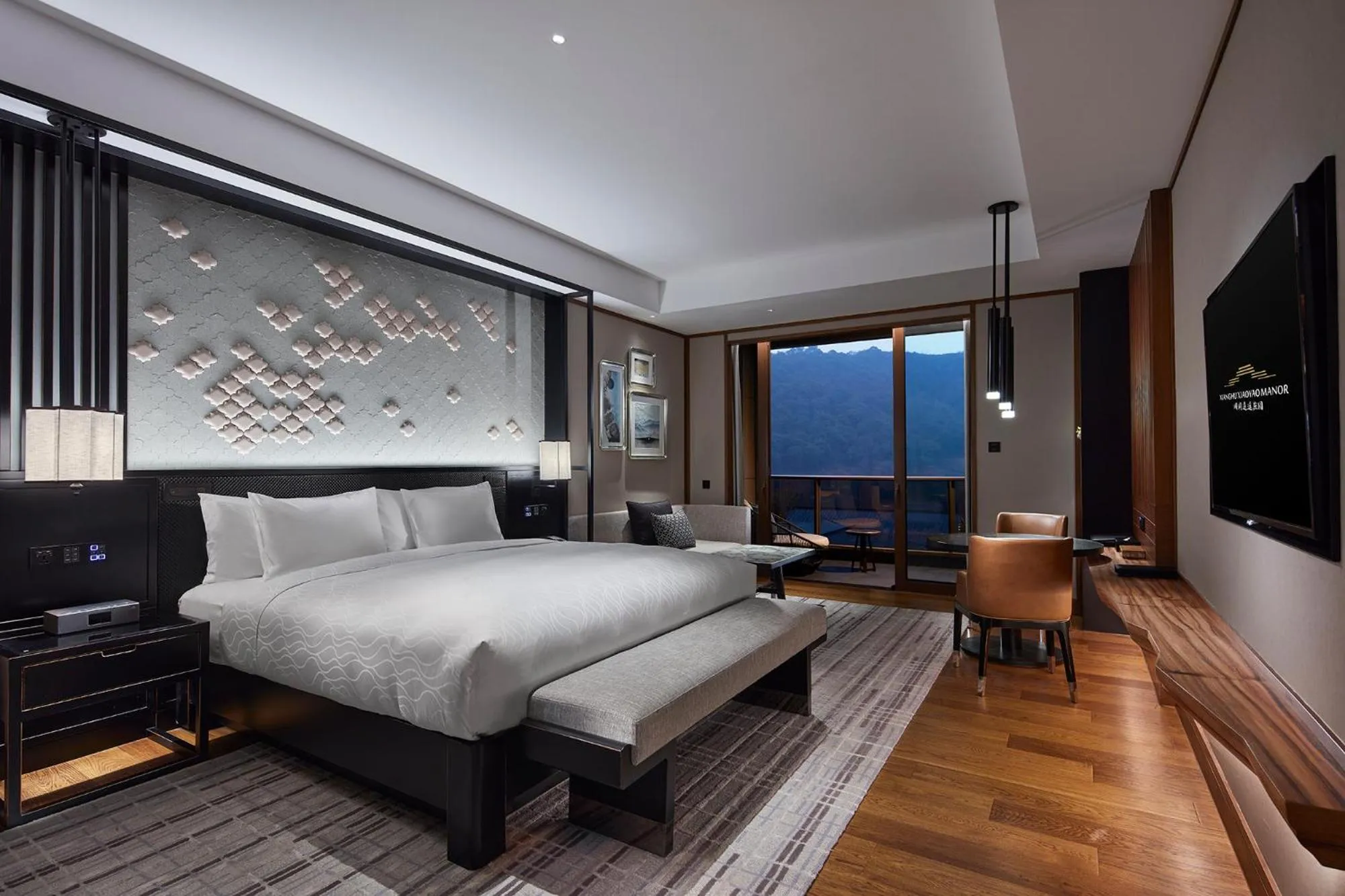 Photo of the whole room, Bed in Xianghu Xiaoyao Manor