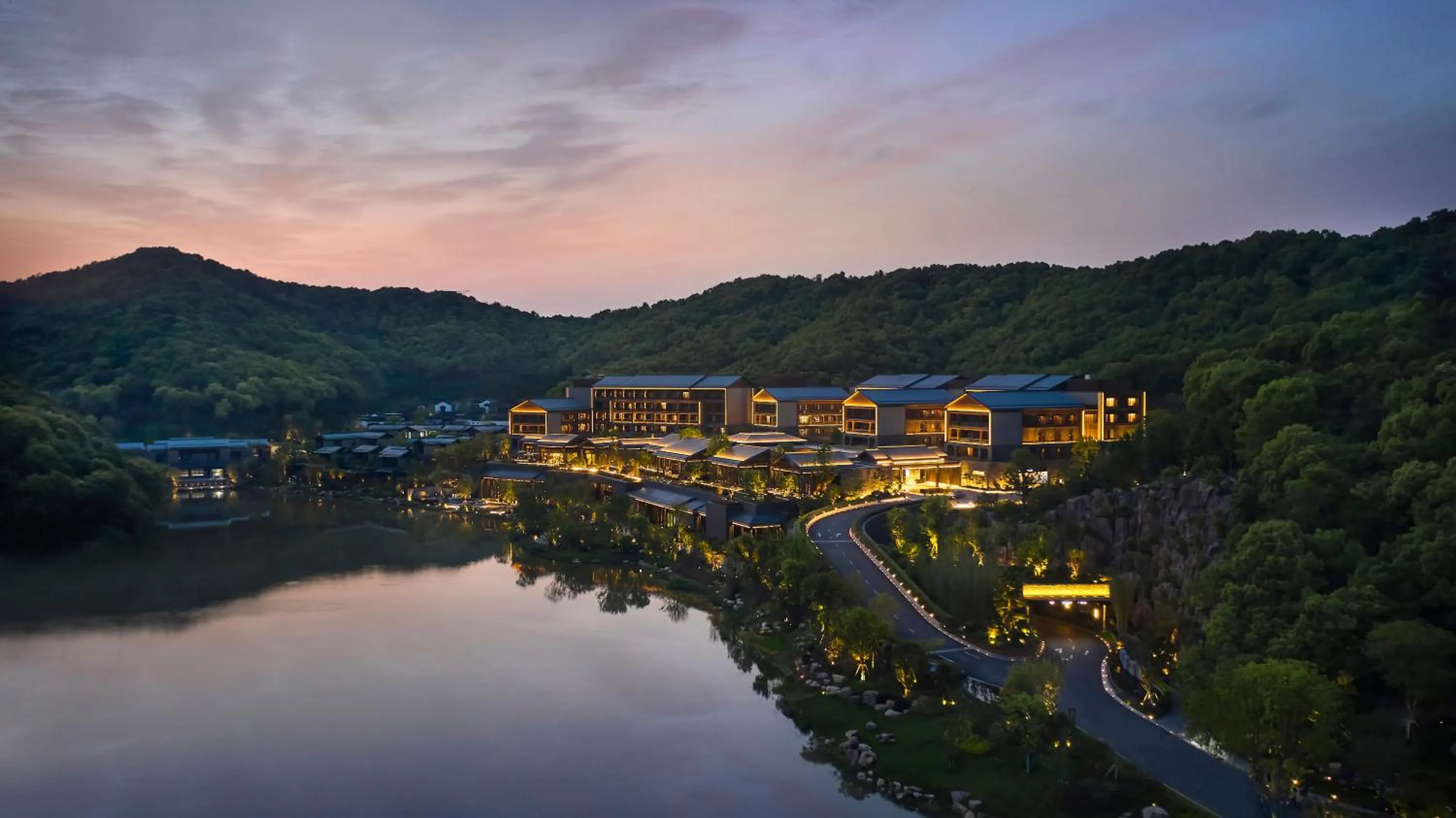 Xianghu Xiaoyao Manor