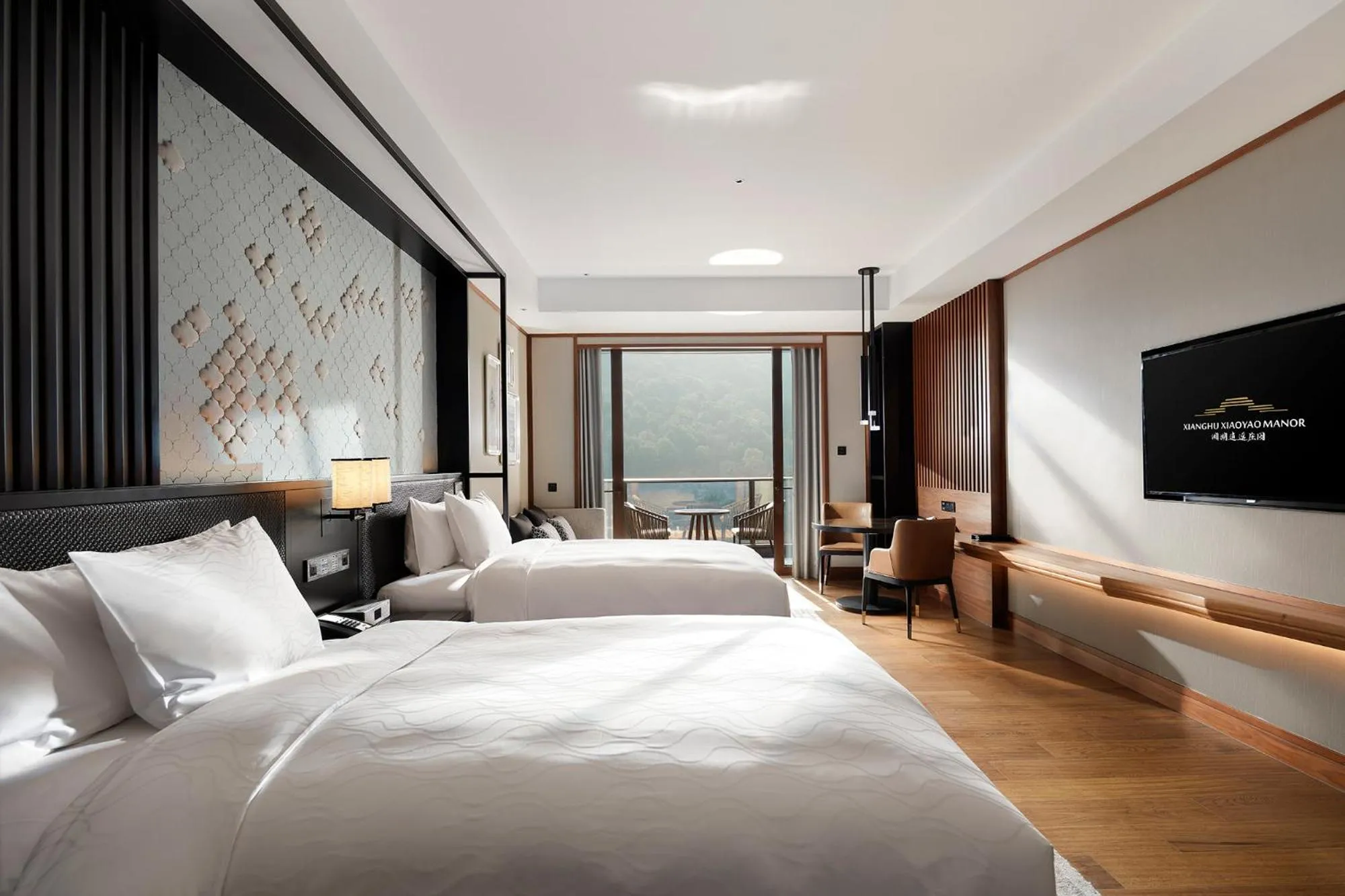 Photo of the whole room, Bed in Xianghu Xiaoyao Manor