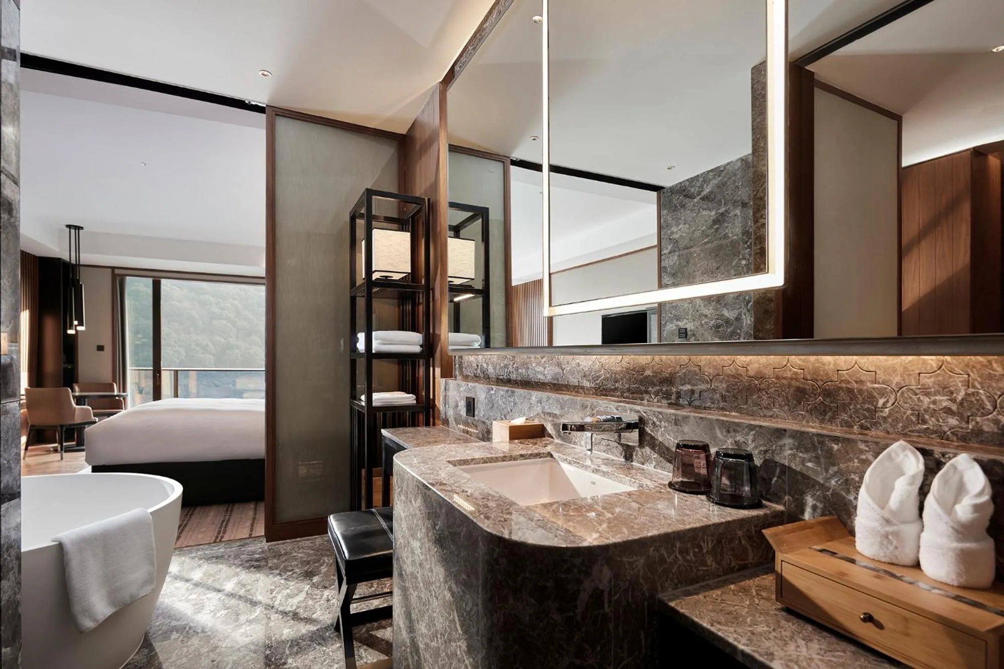 Bathroom, Bed in Xianghu Xiaoyao Manor