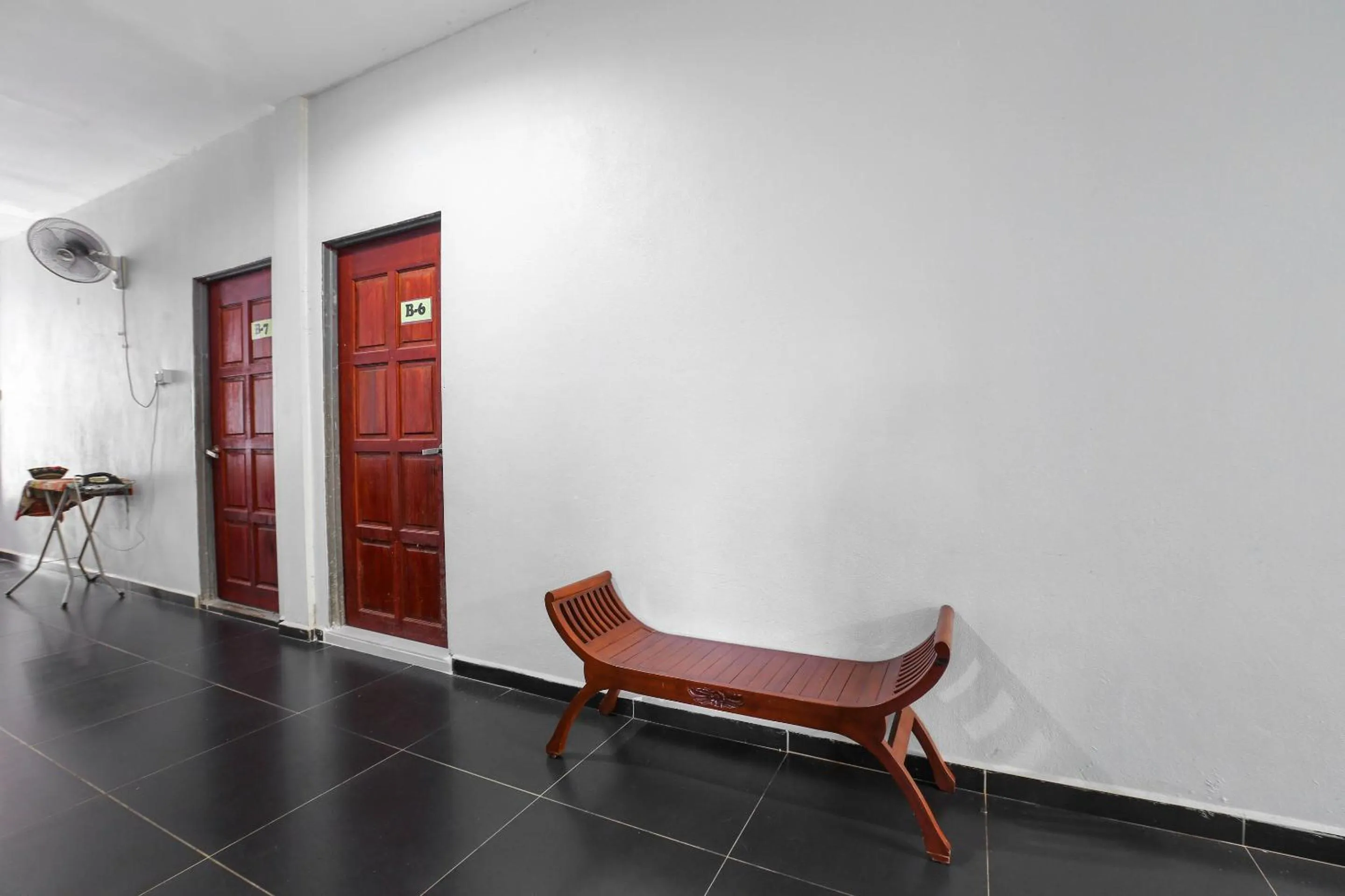 Lobby or reception in OYO 89933 Nun Hotel