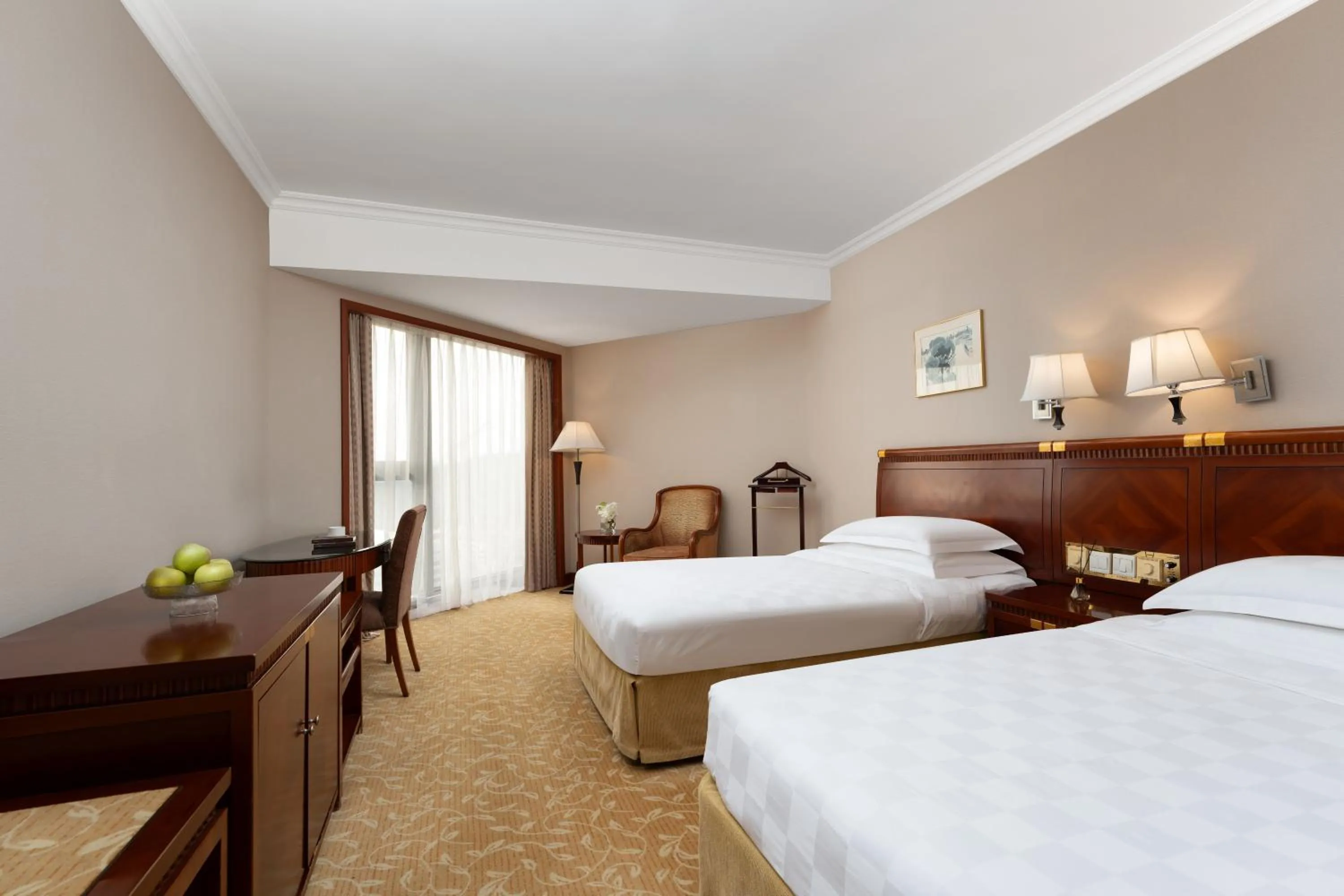 Photo of the whole room, Bed in Felicity Hotel Shenzhen, Luohu Railway Station