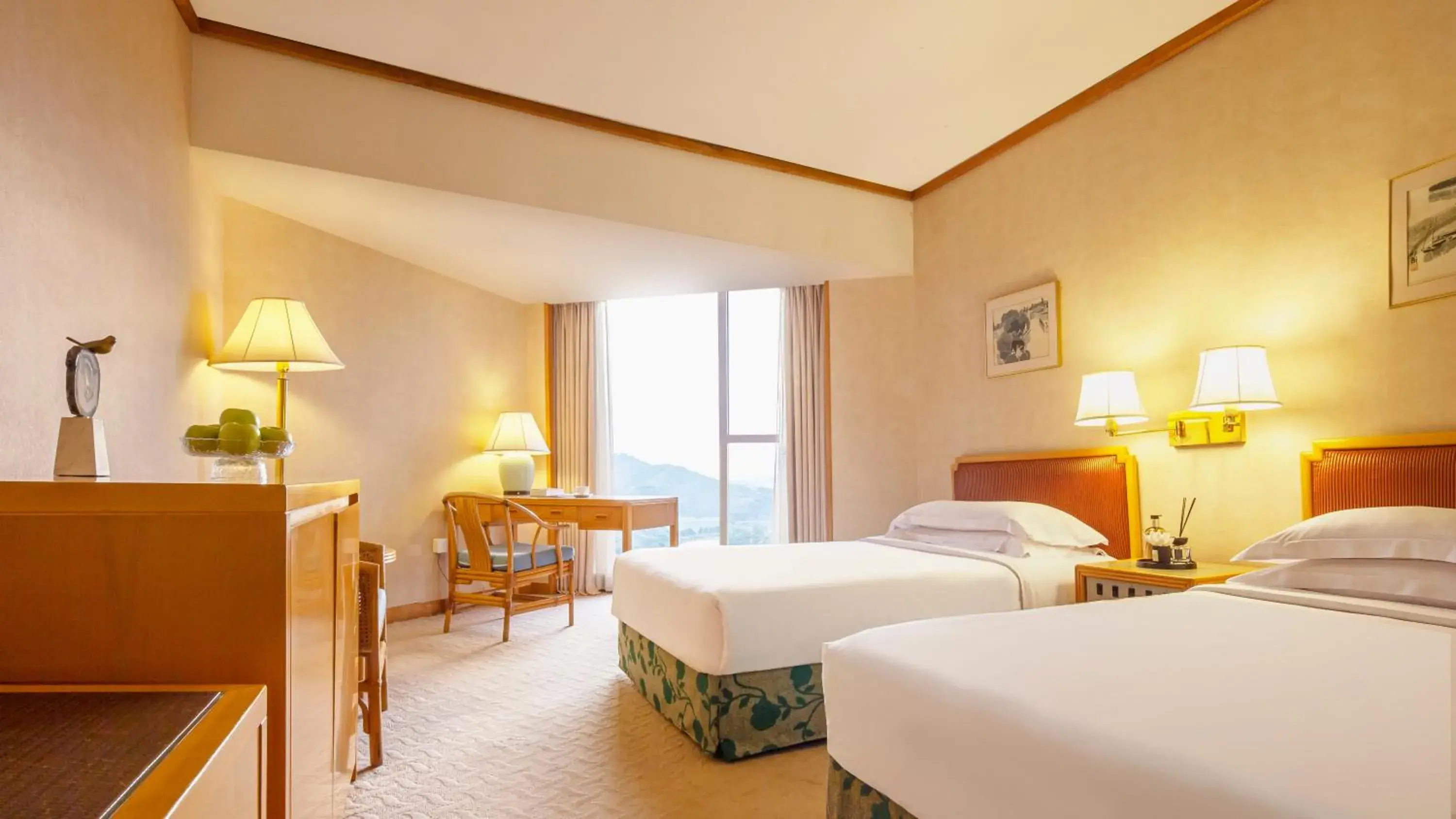 Twin Room in Felicity Hotel Shenzhen, Luohu Railway Station Twin Room in Felicity Hotel Shenzhen, Luohu Railway Station