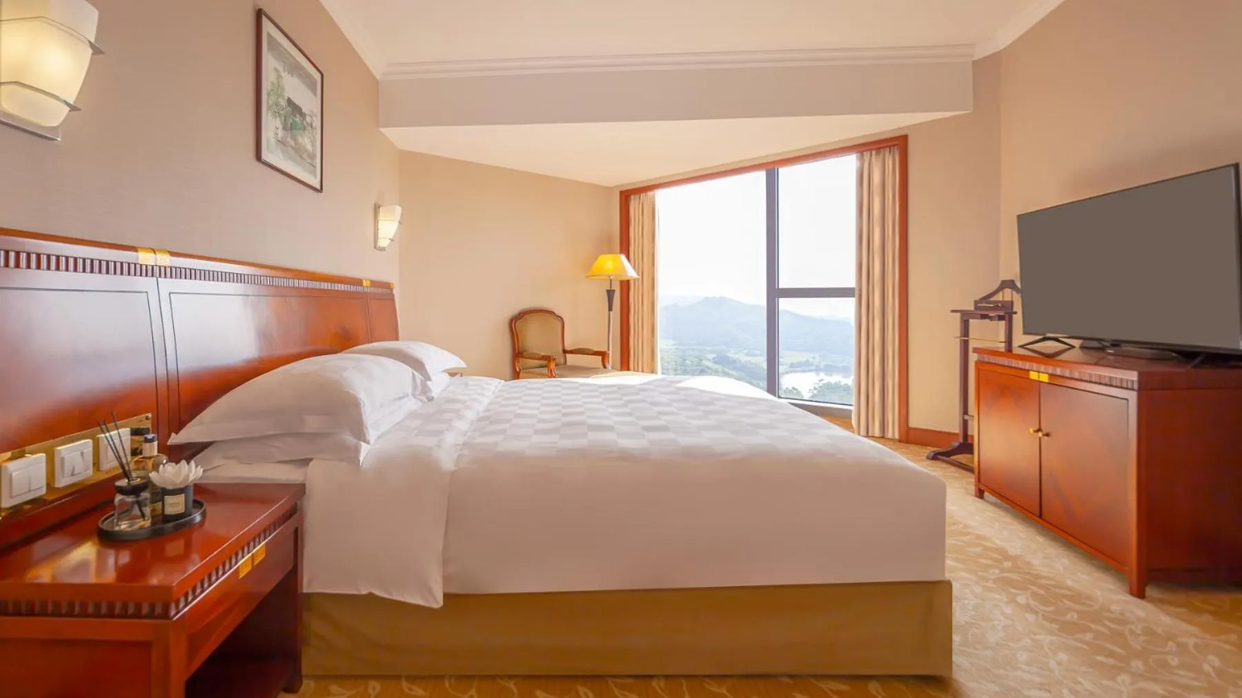 Bed in Felicity Hotel Shenzhen, Luohu Railway Station