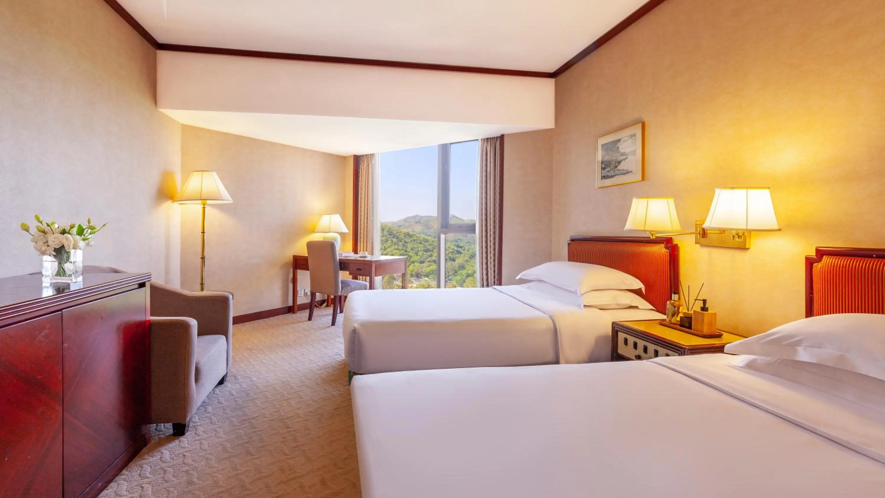 Bed in Felicity Hotel Shenzhen, Luohu Railway Station