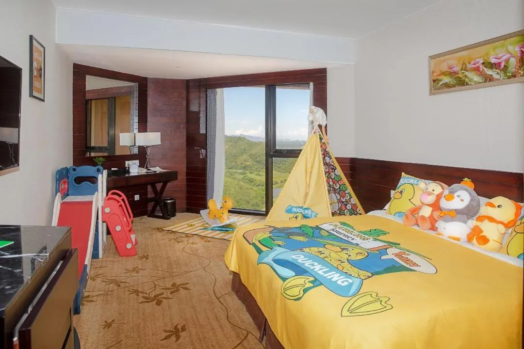 children, Bed in Felicity Hotel Shenzhen, Luohu Railway Station