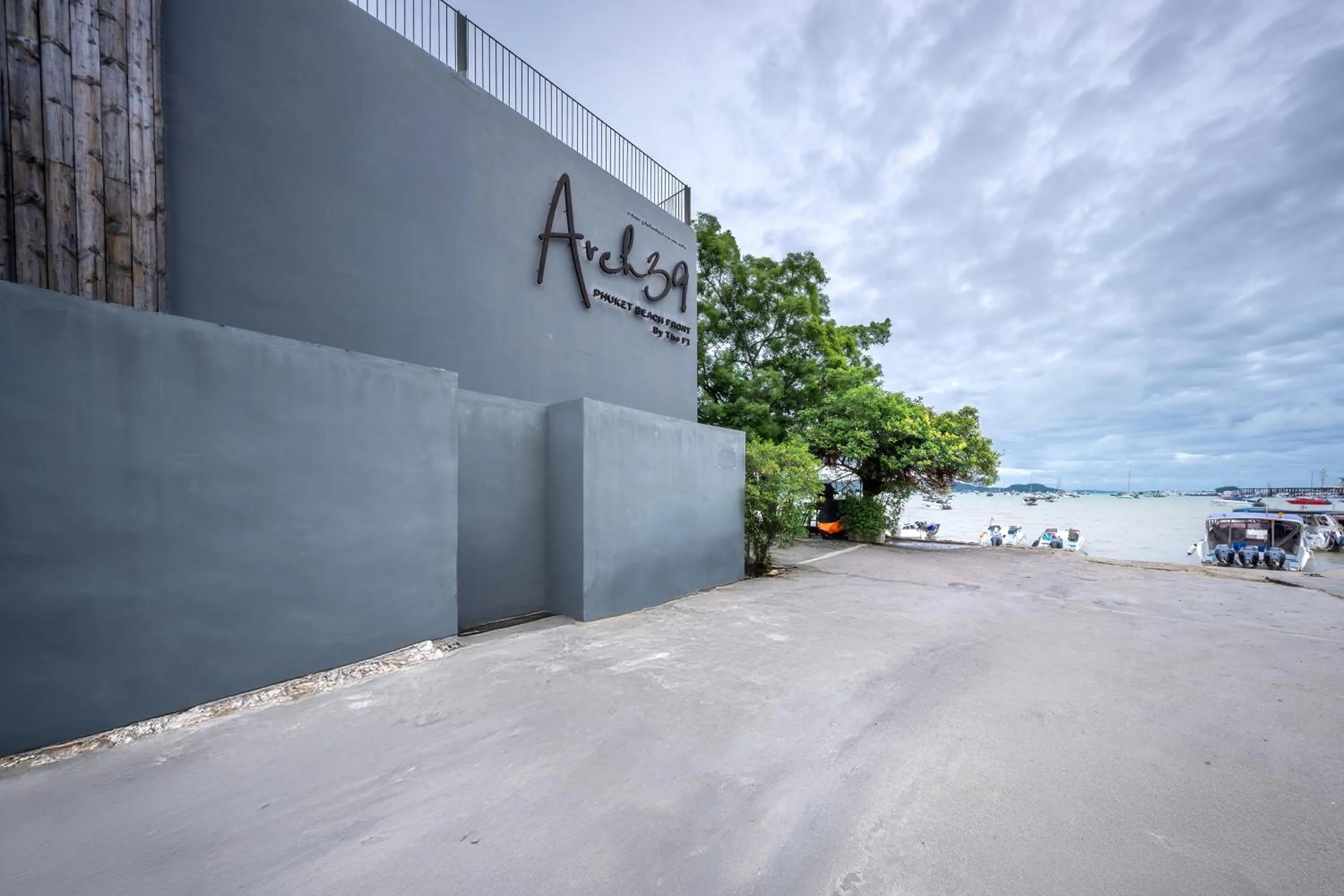 Day in SHIN Arch39 Phuket Beach Front - SHA Plus