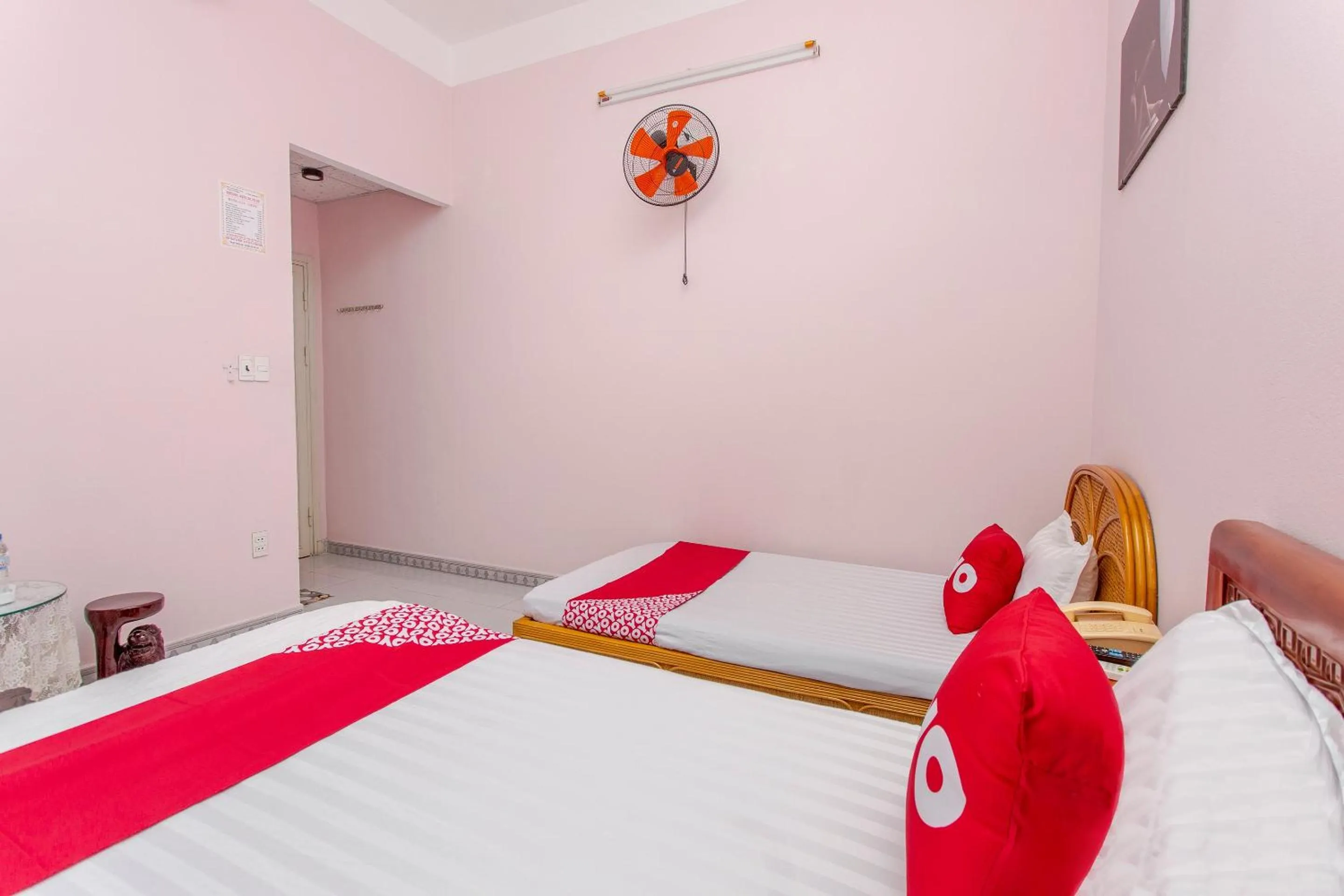 Bedroom in OYO 962 Tulip Motel