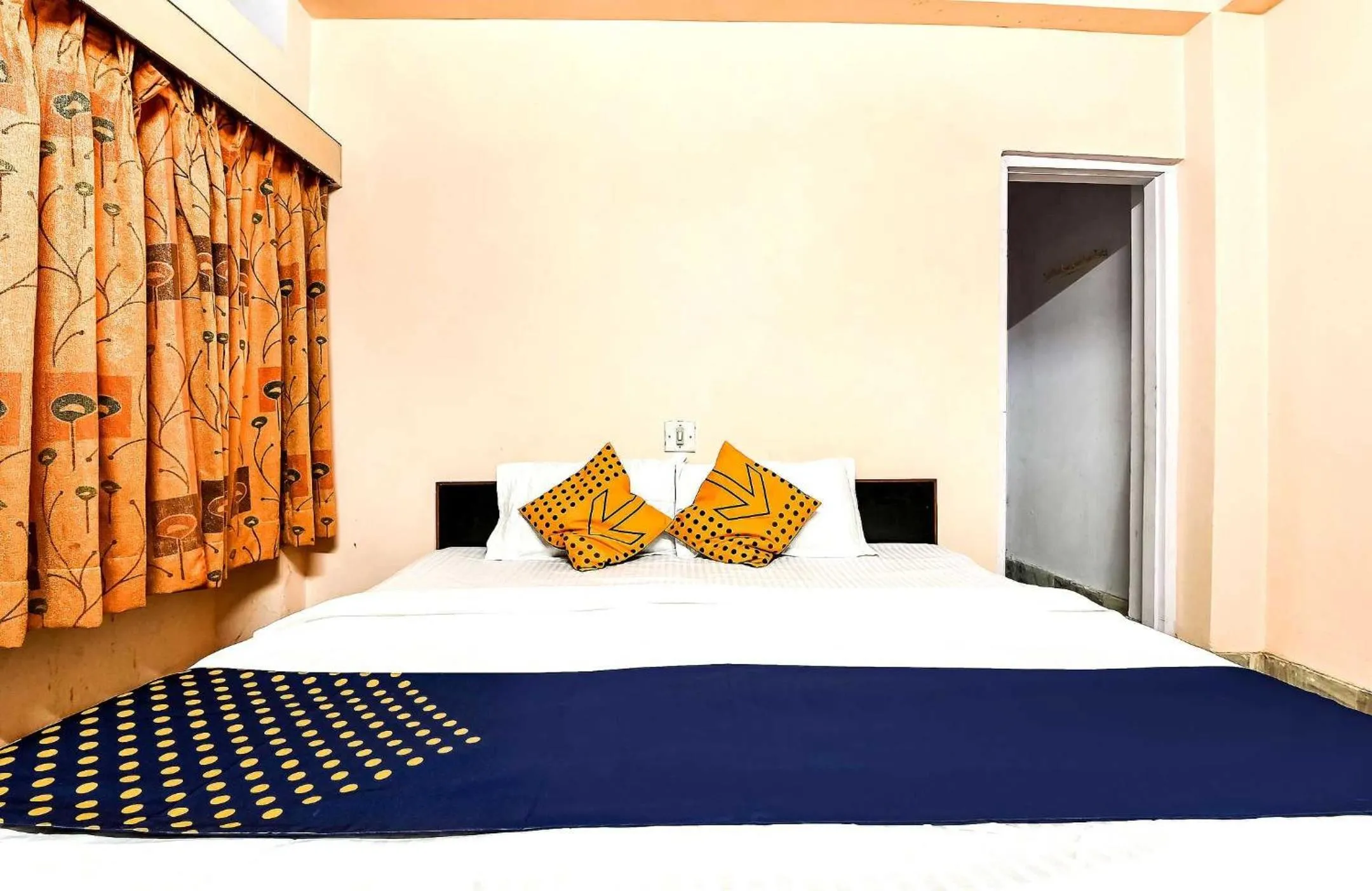 Bedroom in SPOT ON Hotel Pink Sun