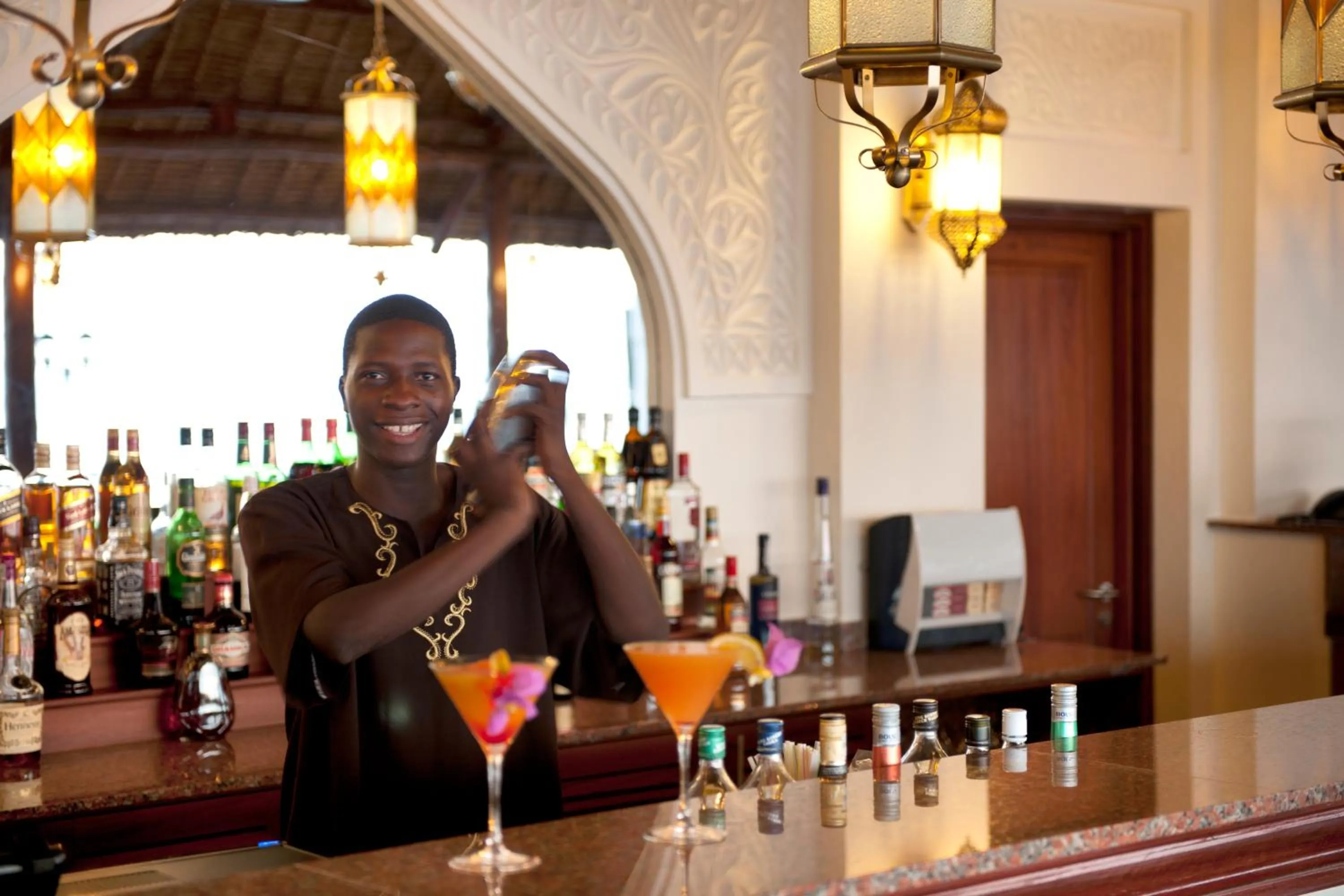 Lounge or bar in Sea Cliff Resort & Spa