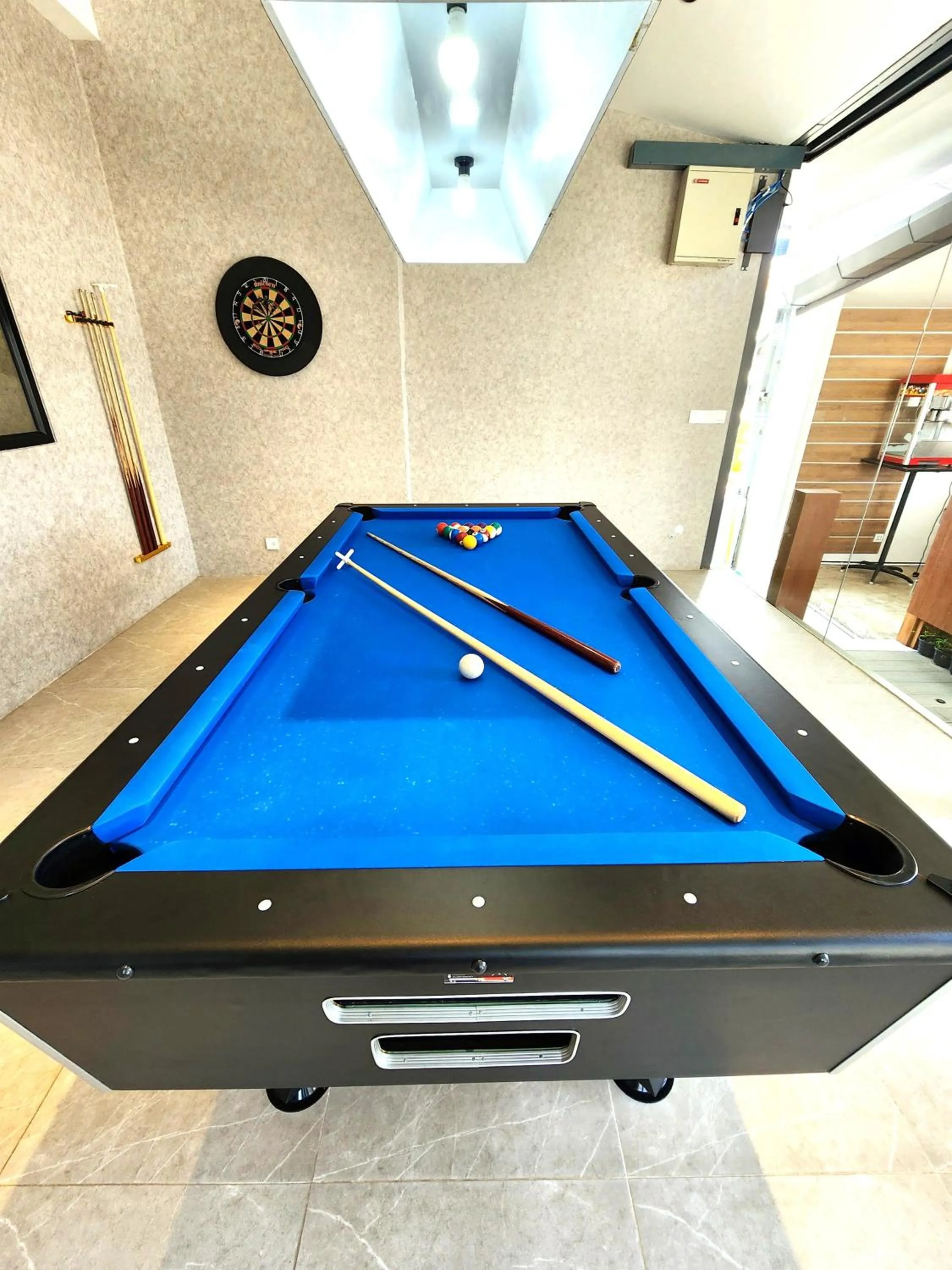 Billiard in Zo Amalthea Hotel