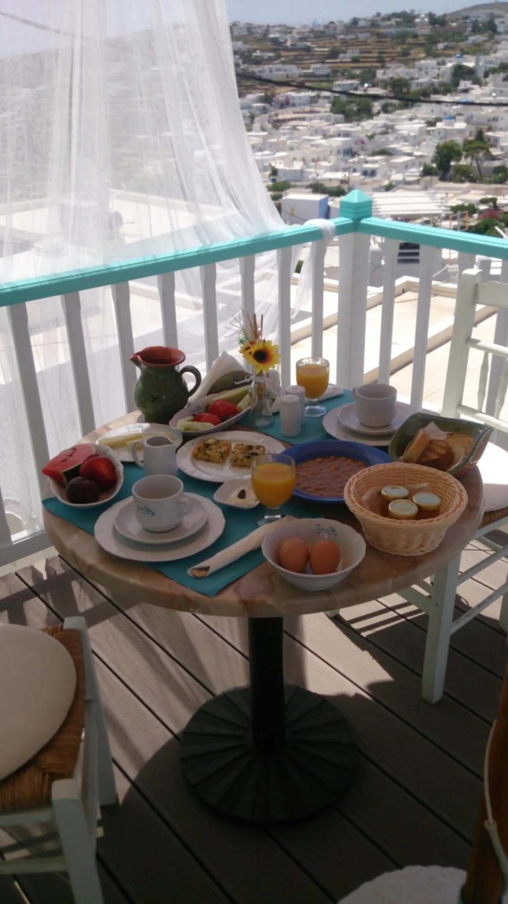 Time of day in Kampos Home