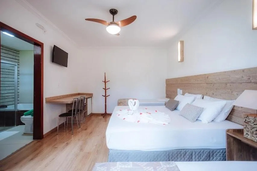 Photo of the whole room, Bed in Hotel Fazenda Vale Amanhecer