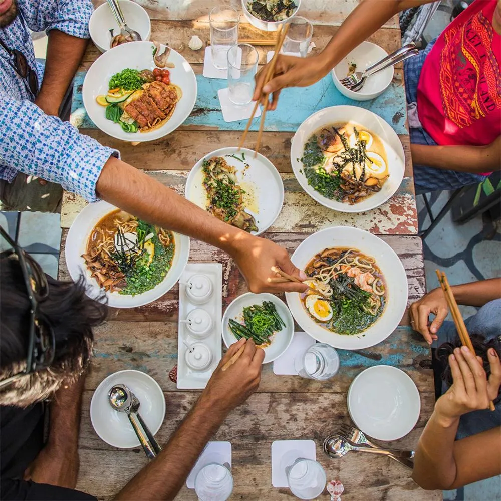 Restaurant/places to eat in Red Thread Calangute