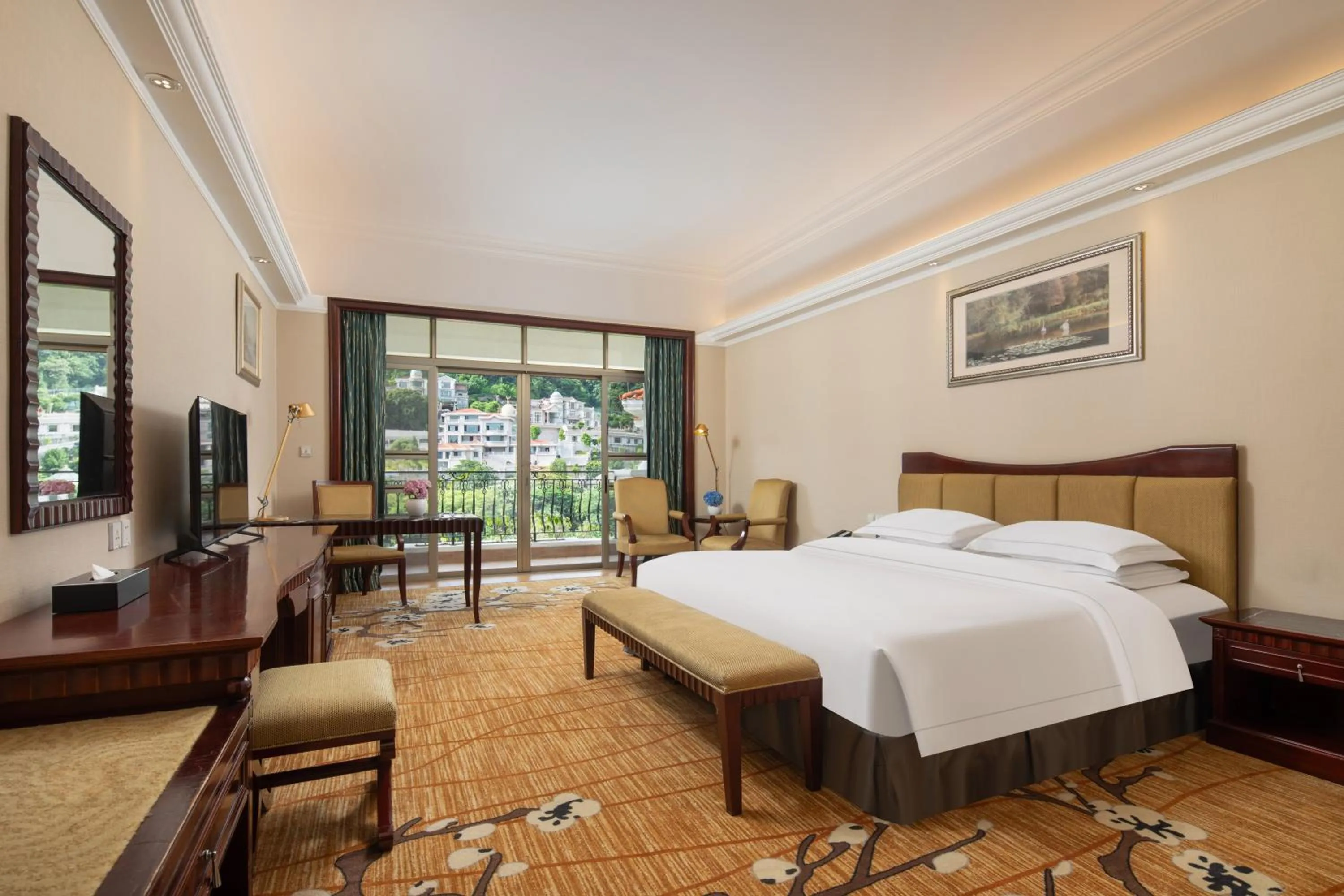 Bed in Guangzhou Phoenix City Hotel-Free Shuttle for Canton Fair 15th Oct to 5th Nov