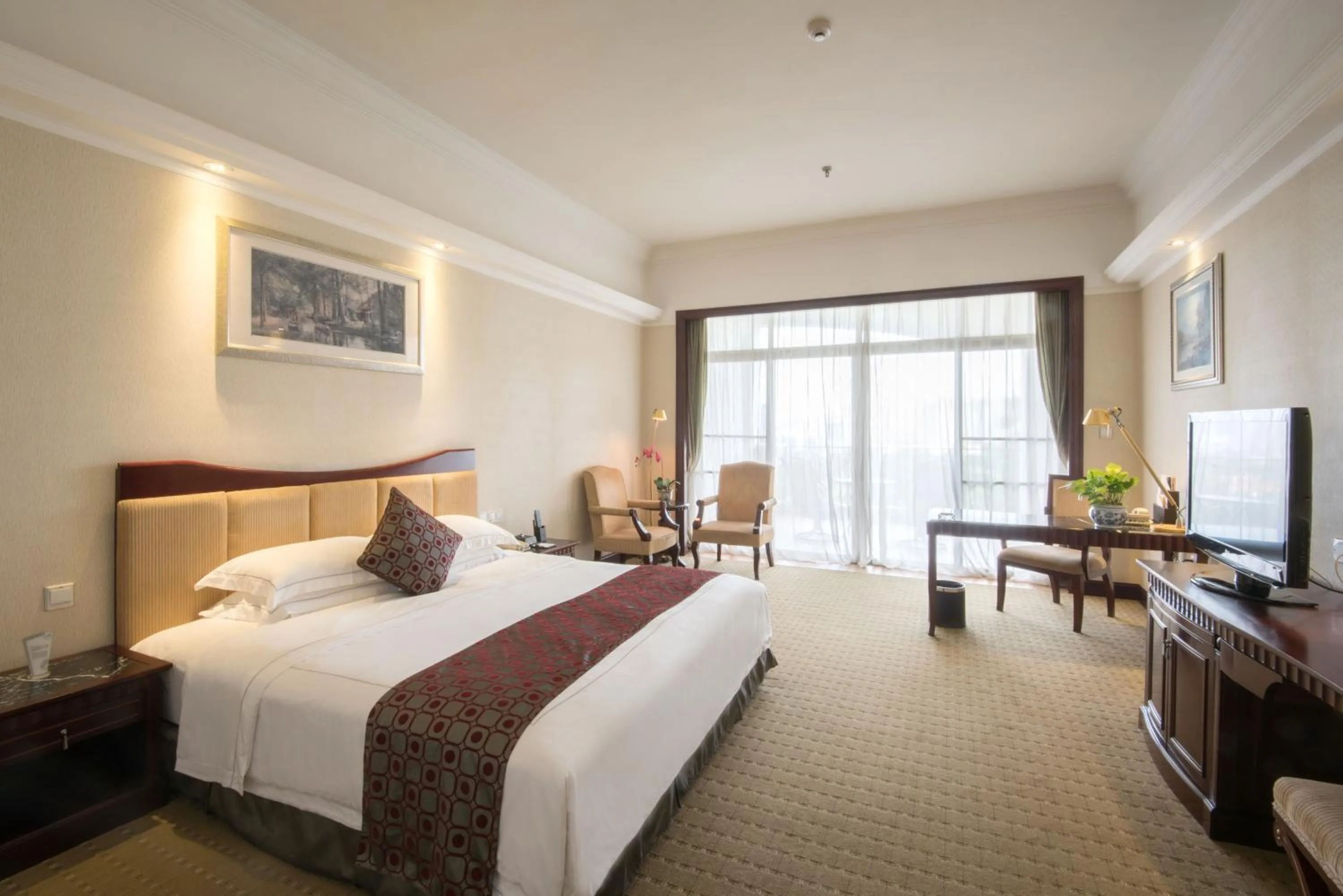 Bedroom, Bed in Guangzhou Phoenix City Hotel-Free Shuttle for Canton Fair 15th Oct to 5th Nov