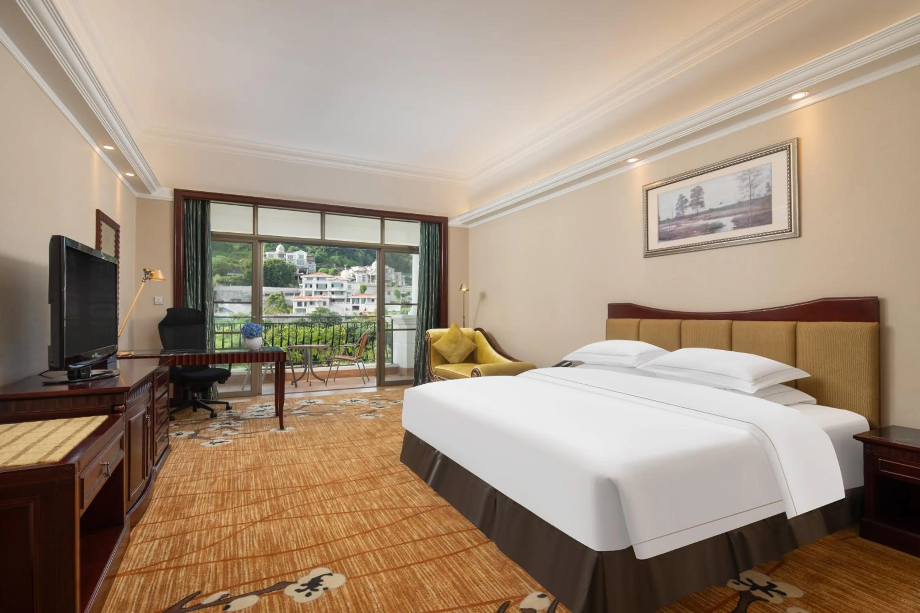 Bed in Guangzhou Phoenix City Hotel-Free Shuttle for Canton Fair 15th Oct to 5th Nov