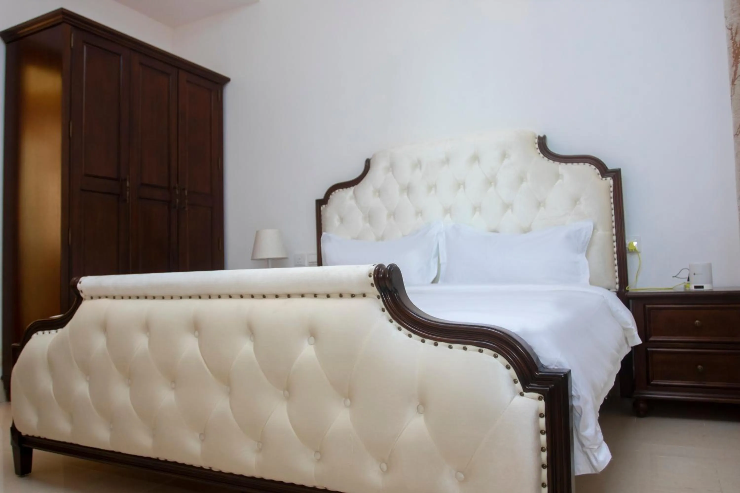 Photo of the whole room in Lark Hotel