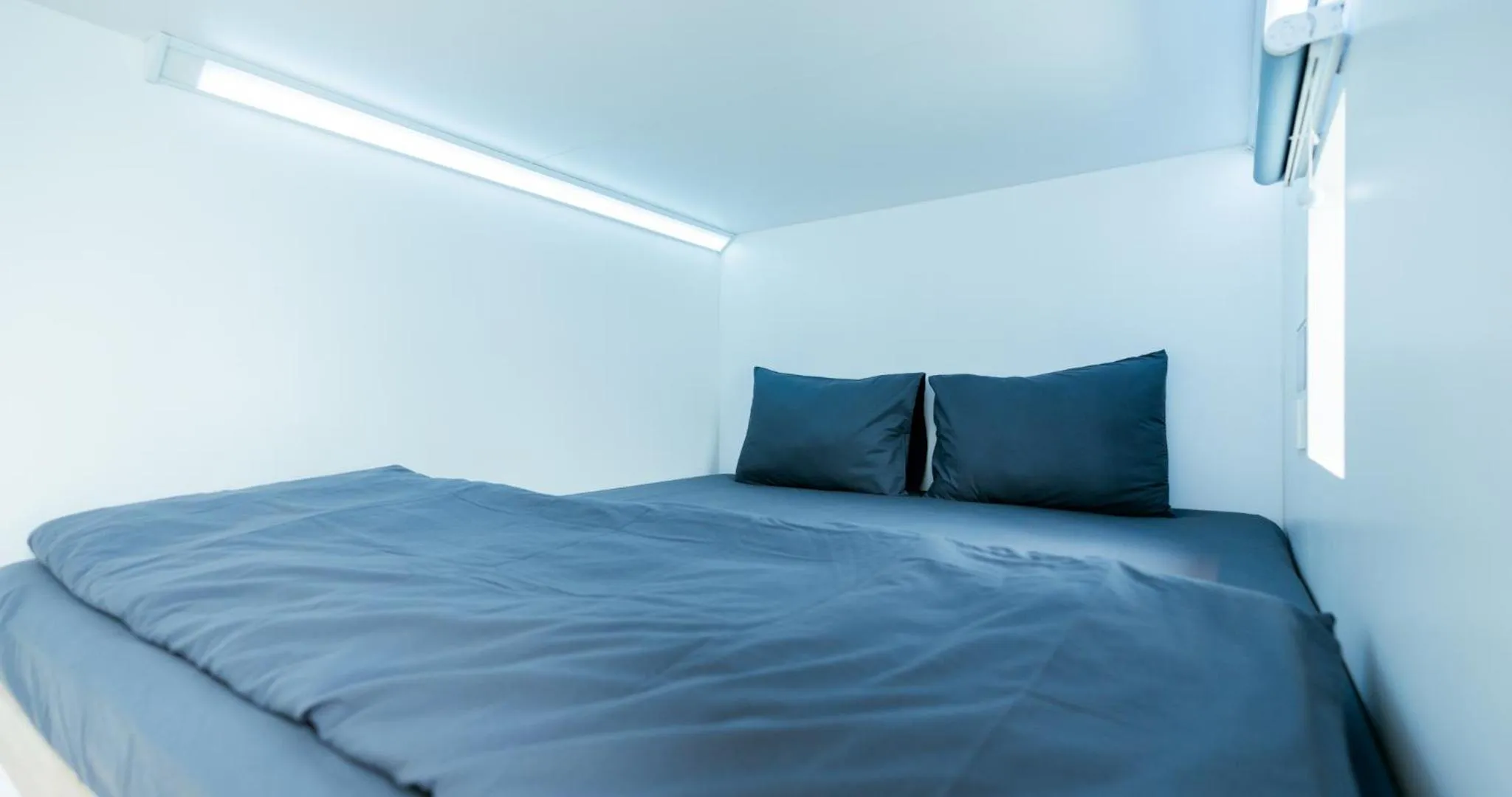 Bedroom, Bed in Bobopod Airport CBC, Tangerang