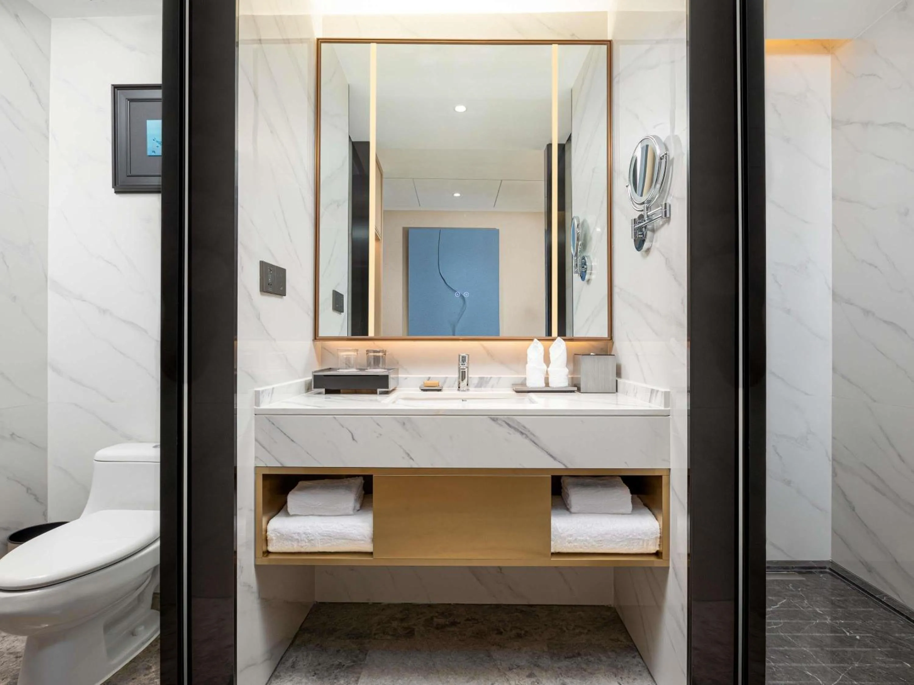 Bedroom in Swissôtel Hefei Grand Park