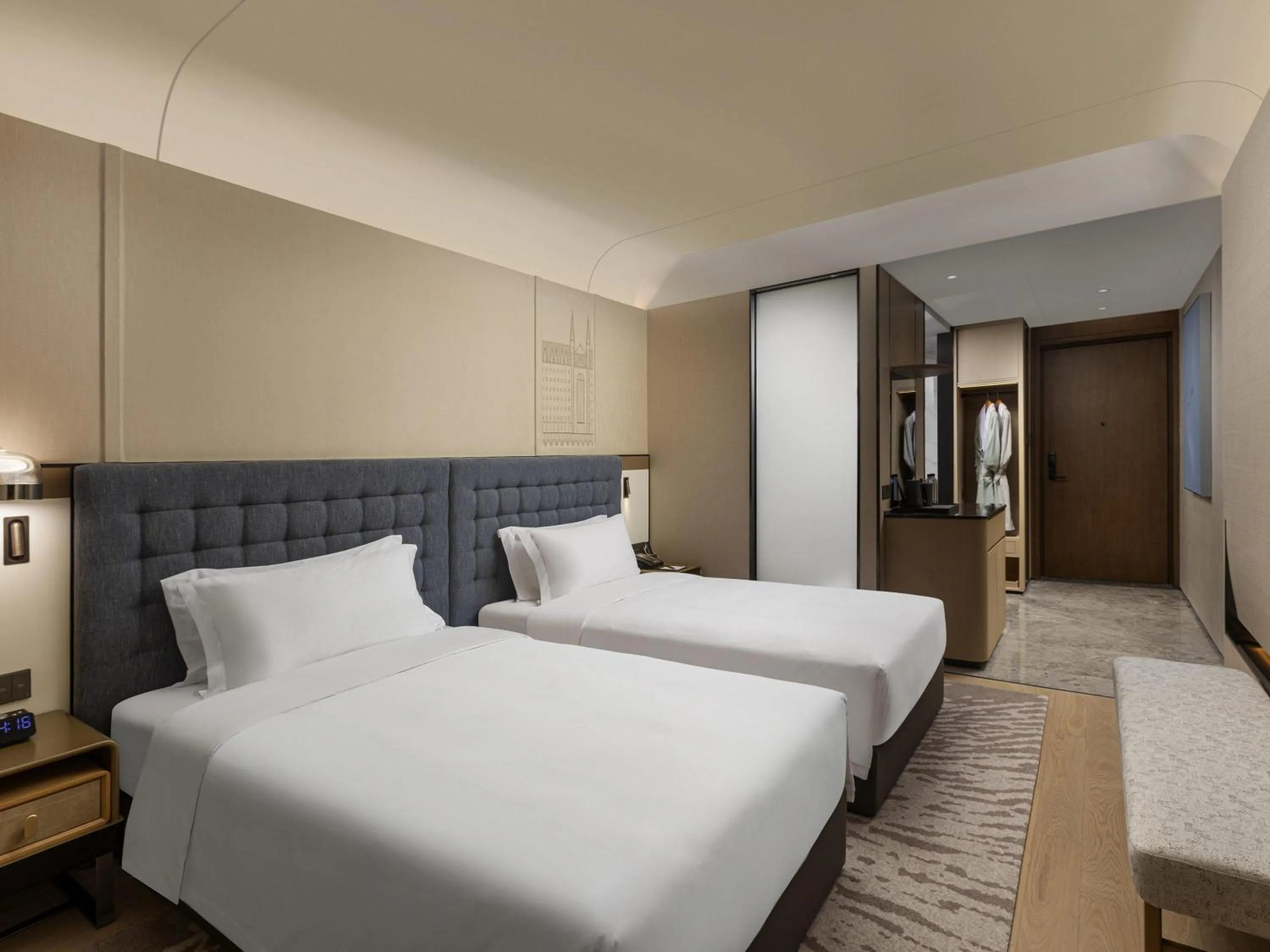 Bedroom, Bed in Swissôtel Hefei Grand Park