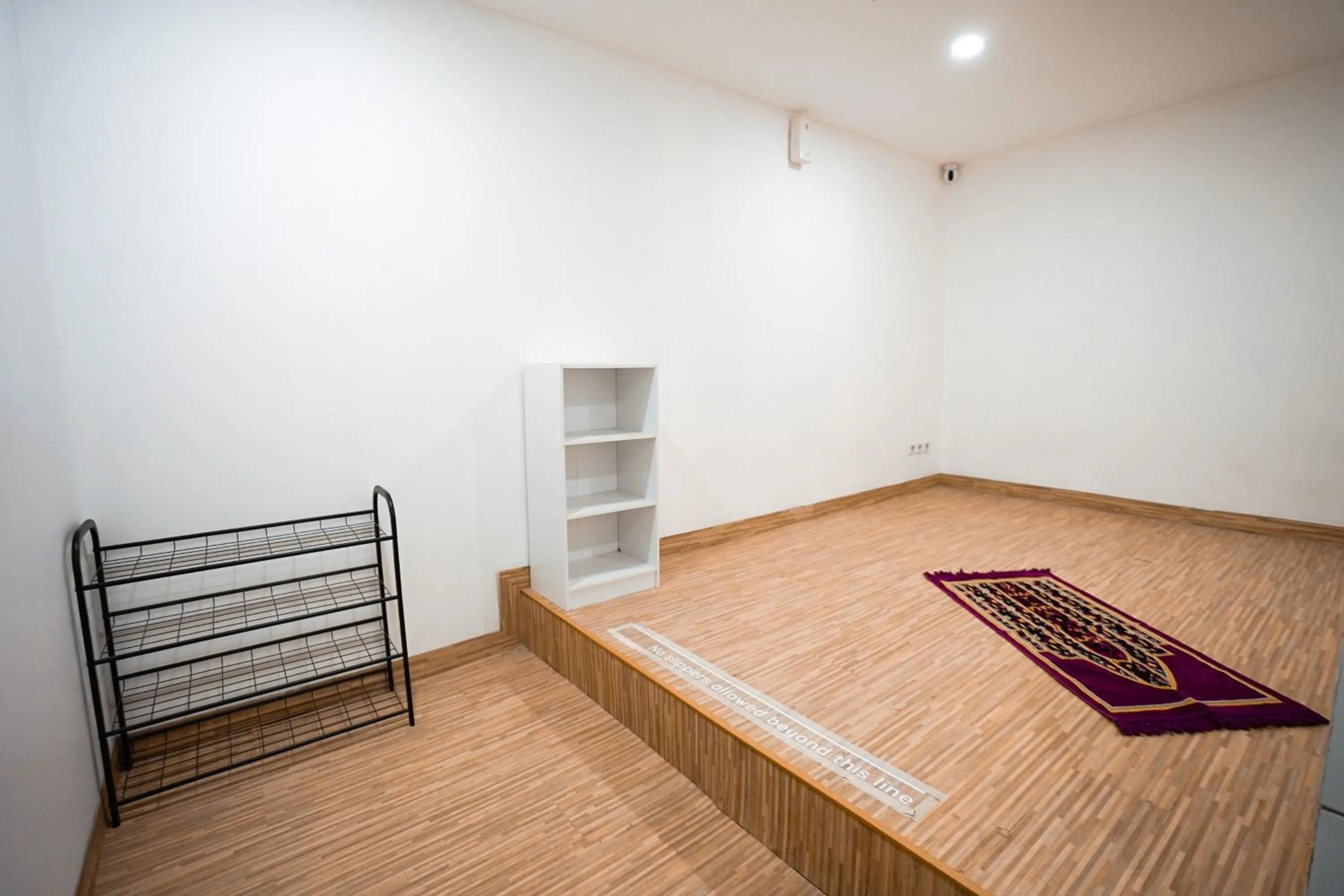 Area and facilities, Bed in Bobopod Tanah Abang, Jakarta