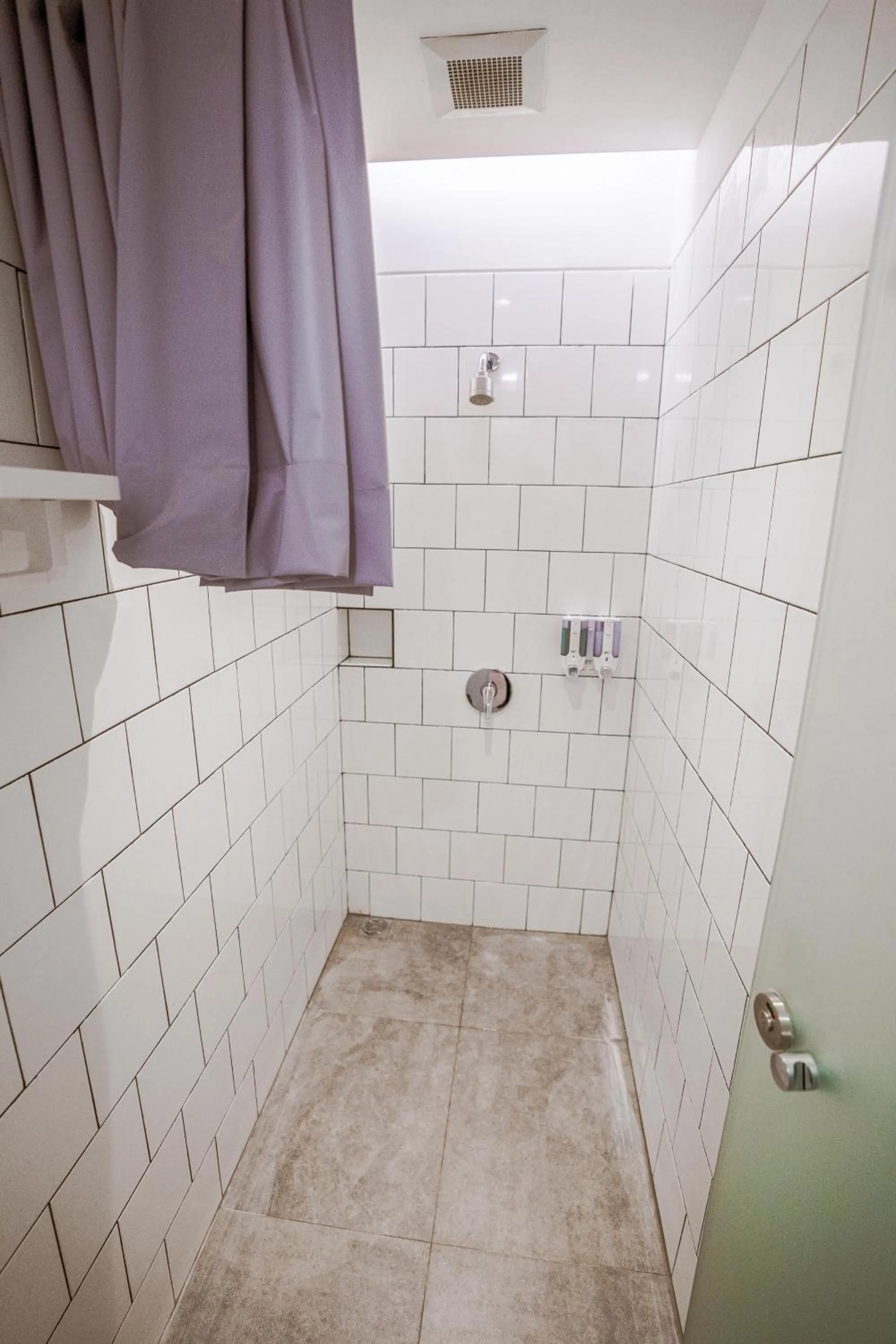 Bathroom in Bobopod Juanda, Jakarta