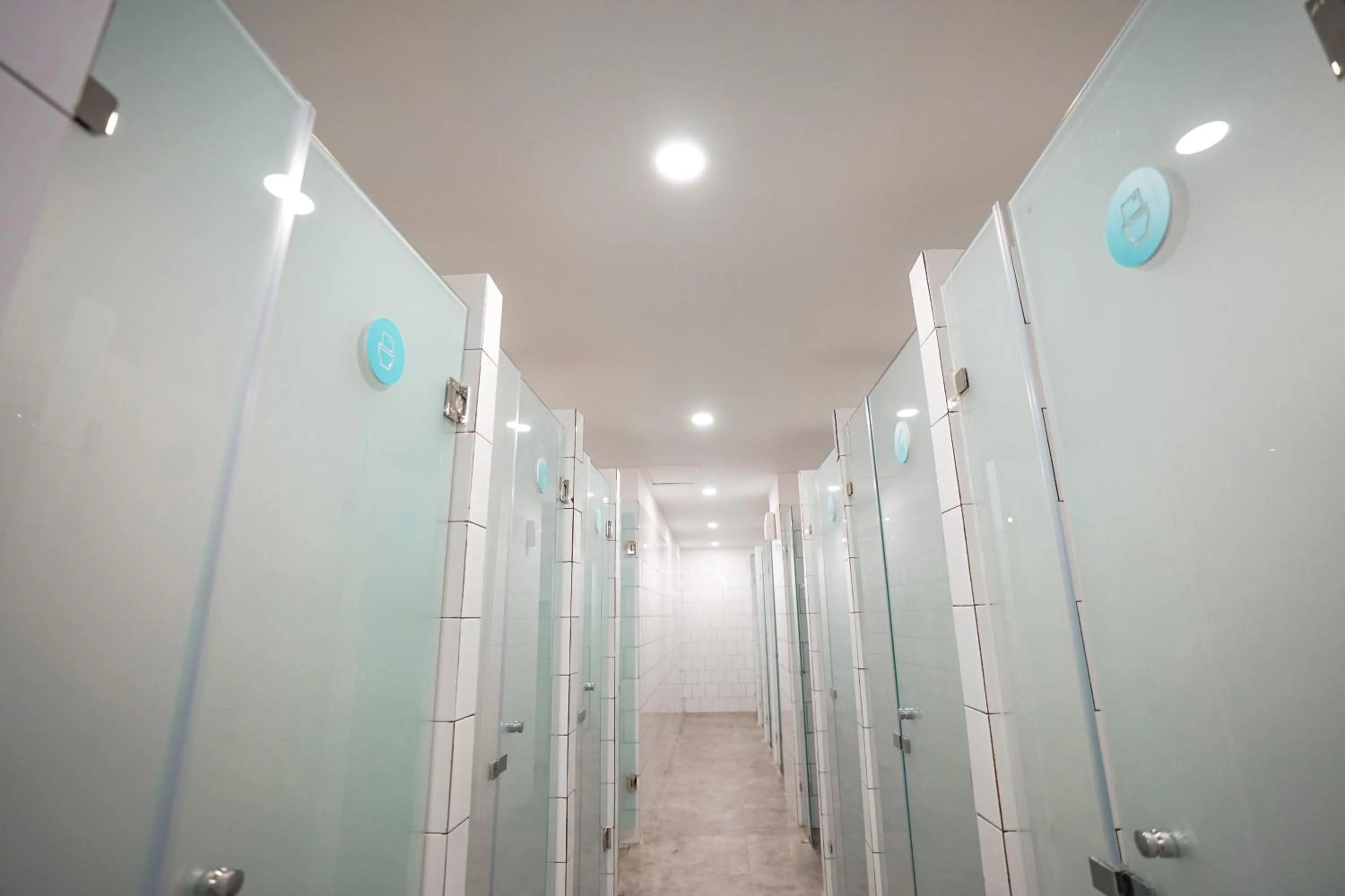 Bathroom in Bobopod Juanda, Jakarta