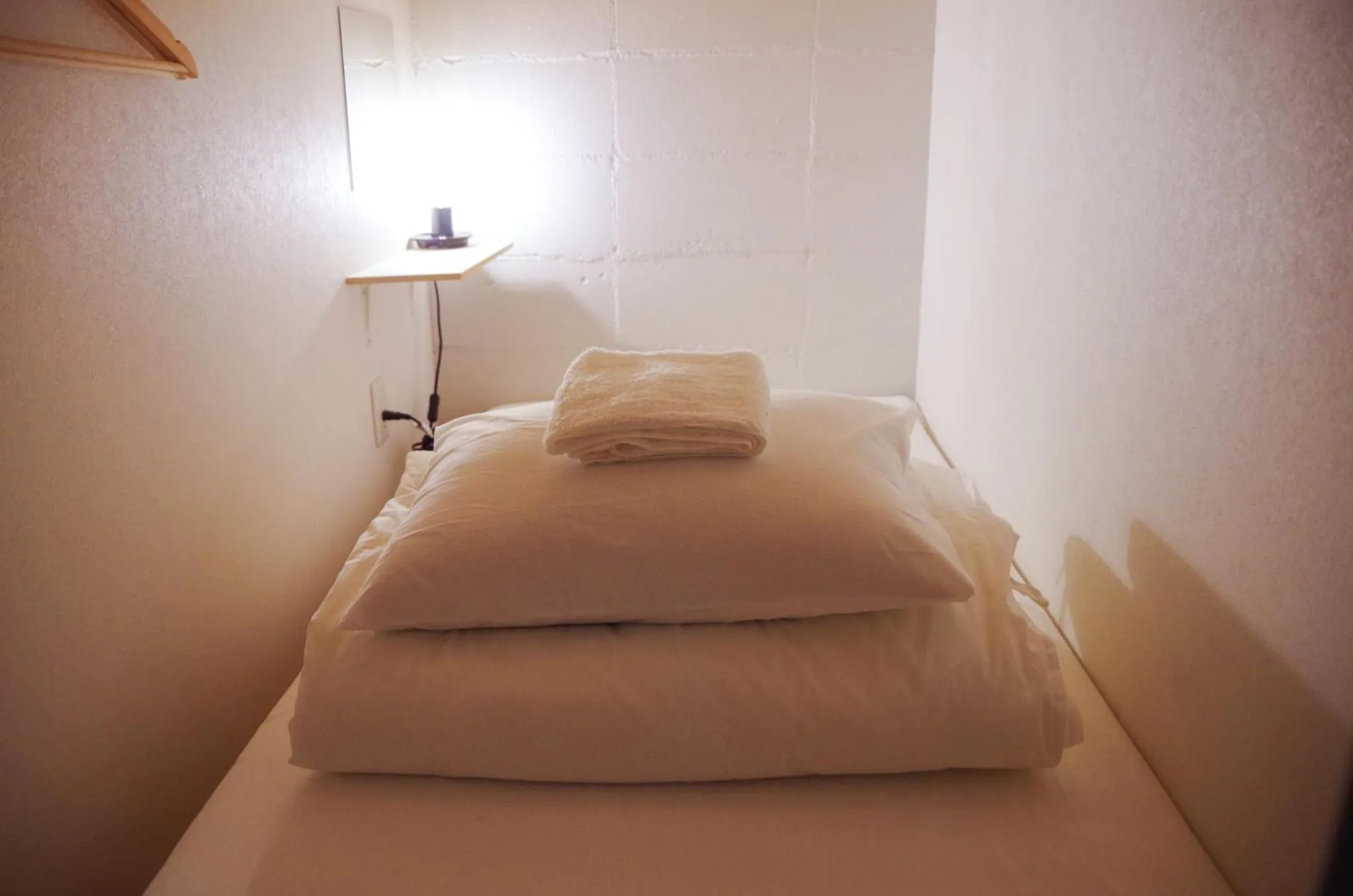 Bed in Travelers' house ROOTs