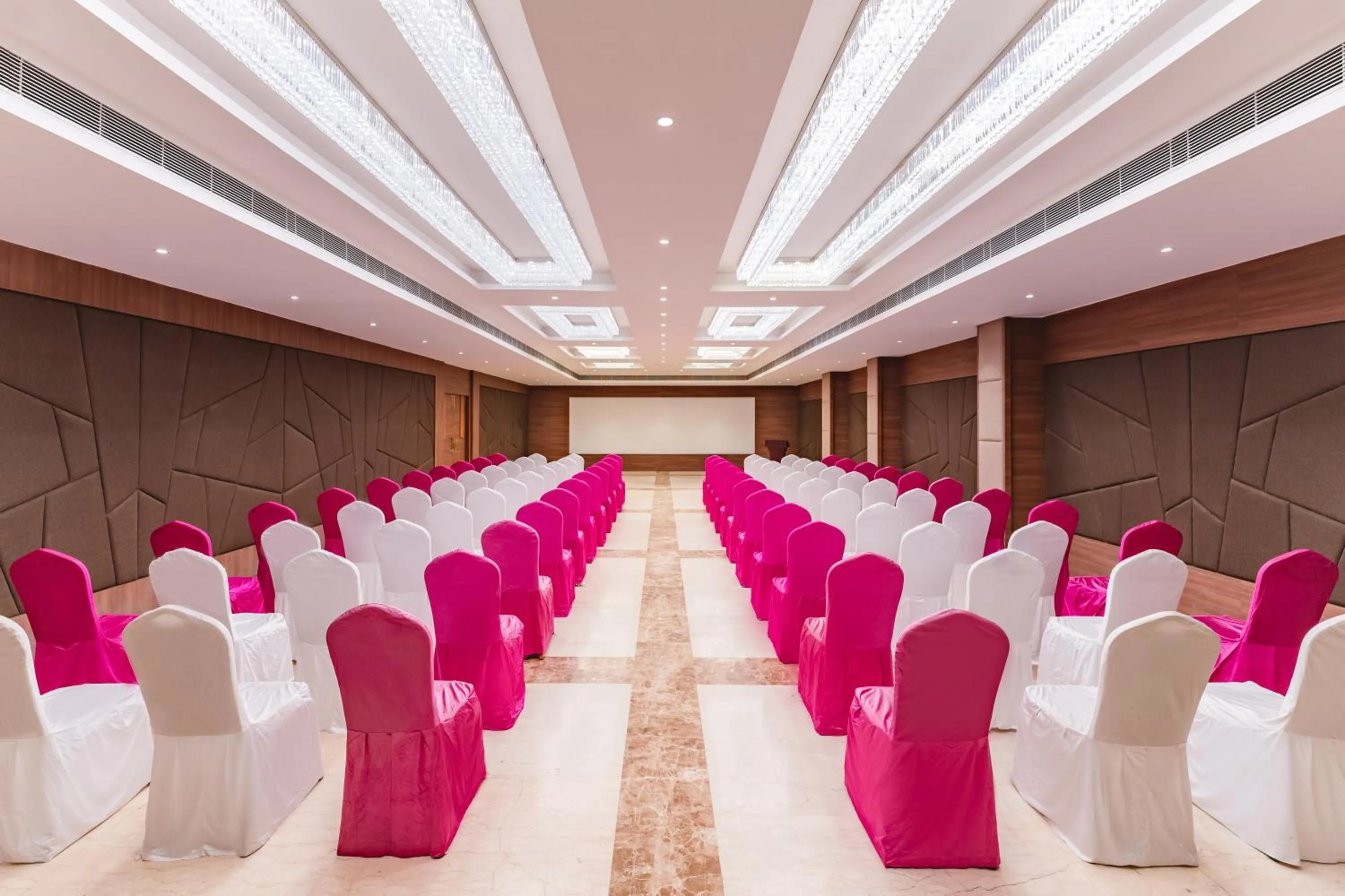 Banquet/Function facilities in Lords Inn Udaipur