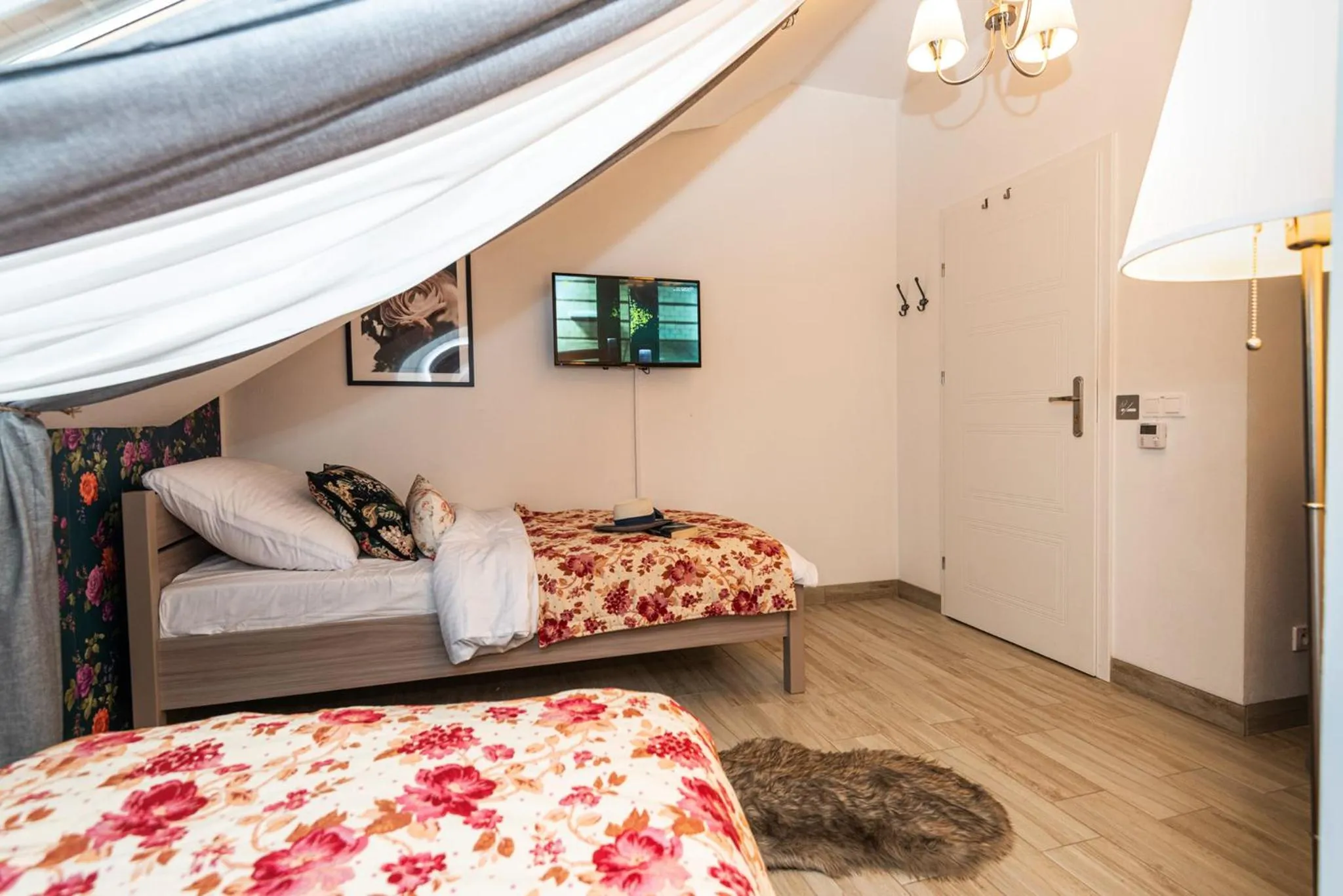 Bed in Pokoje w Starej Karczmie - by Upstairs