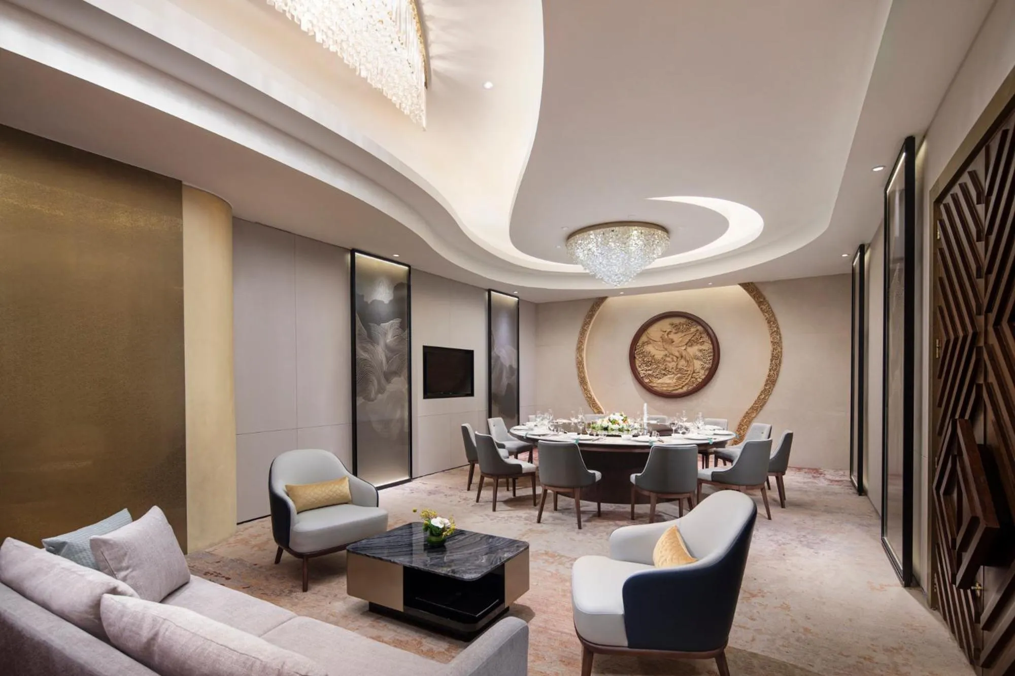 Restaurant/places to eat in voco Wuhan Xinhua by IHG