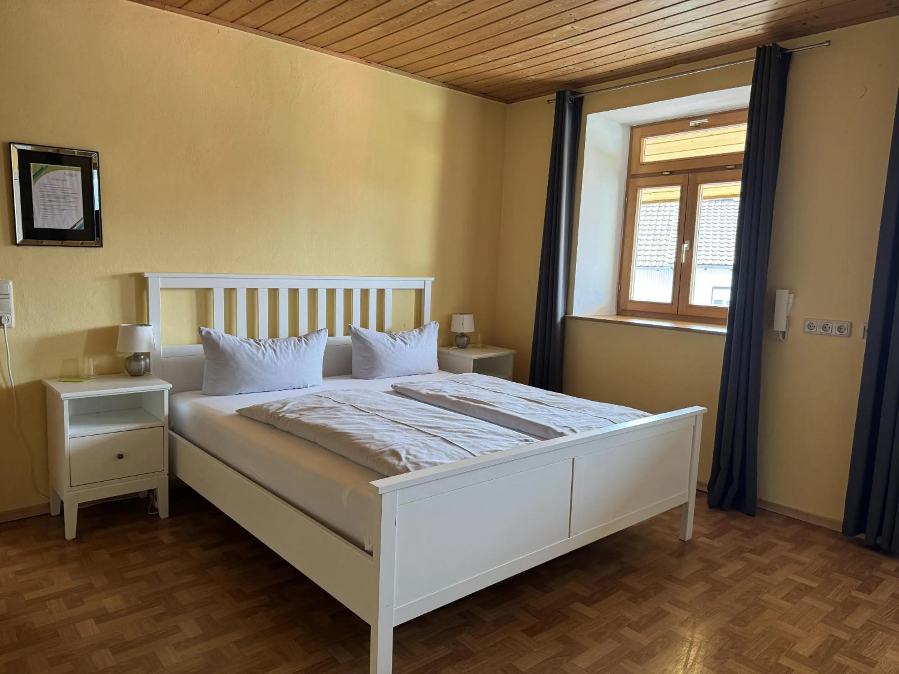 Bedroom, Bed in Zum Zacherwirt