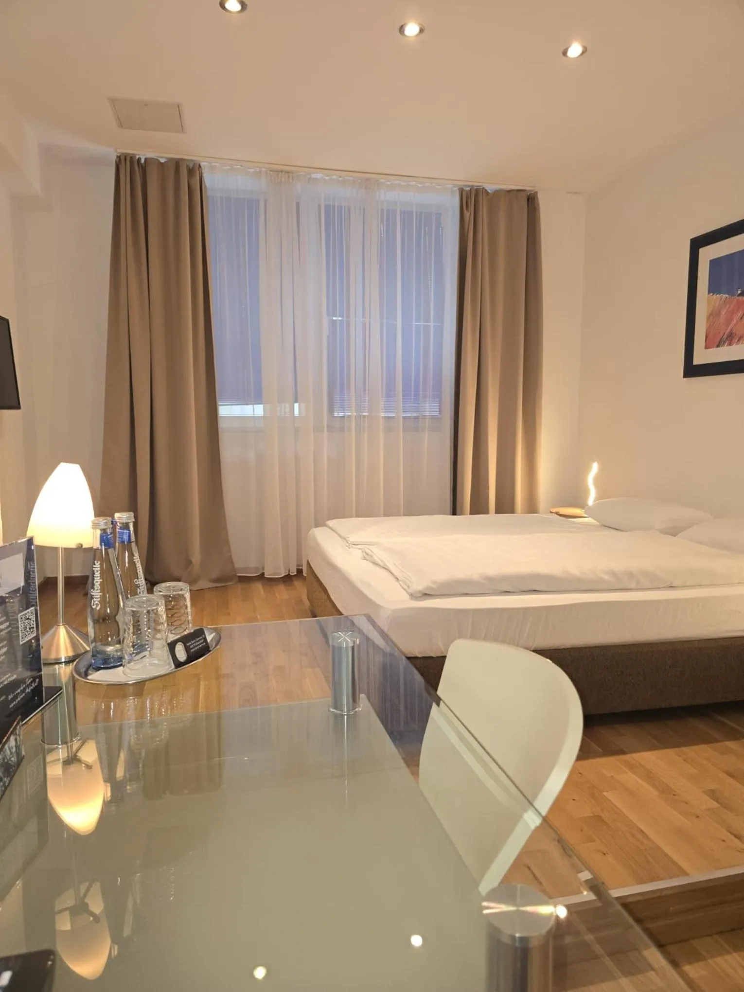 Bedroom, Bed in Hotel Stern - Self Check-In