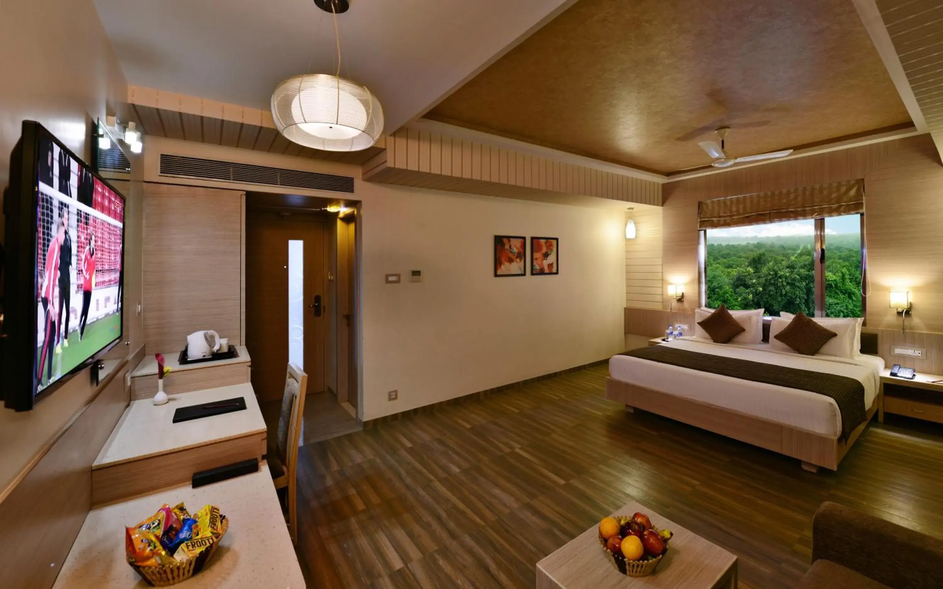 Studio - single occupancy - 1 Double Bed in Sarovar Portico Sasangir Studio - single occupancy - 1 Double Bed in Sarovar Portico Sasangir