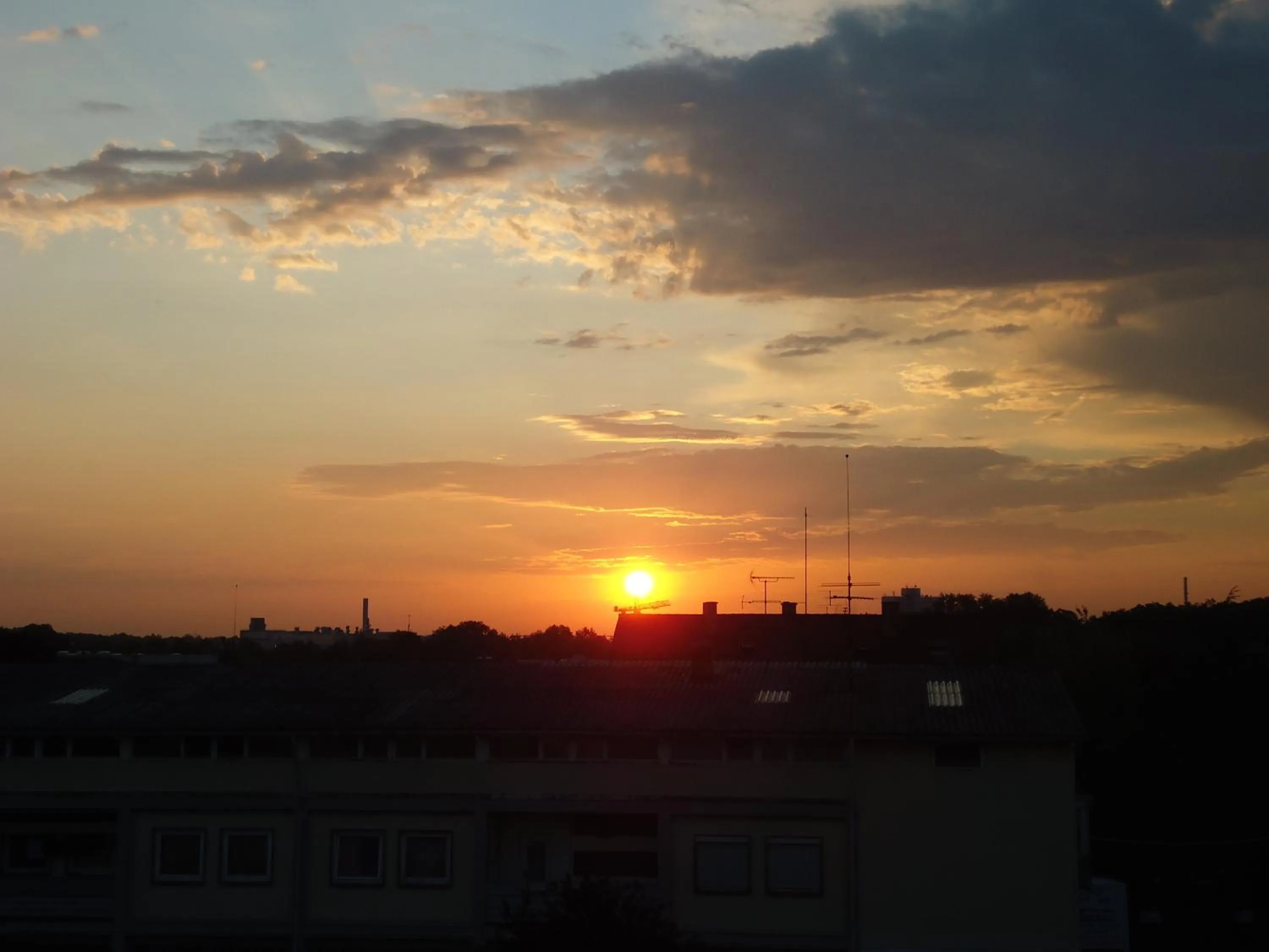 View (from property/room) in enjoyHotel garni Korntal Stuttgart b&b Parkplatz Sprinter Penny eTank