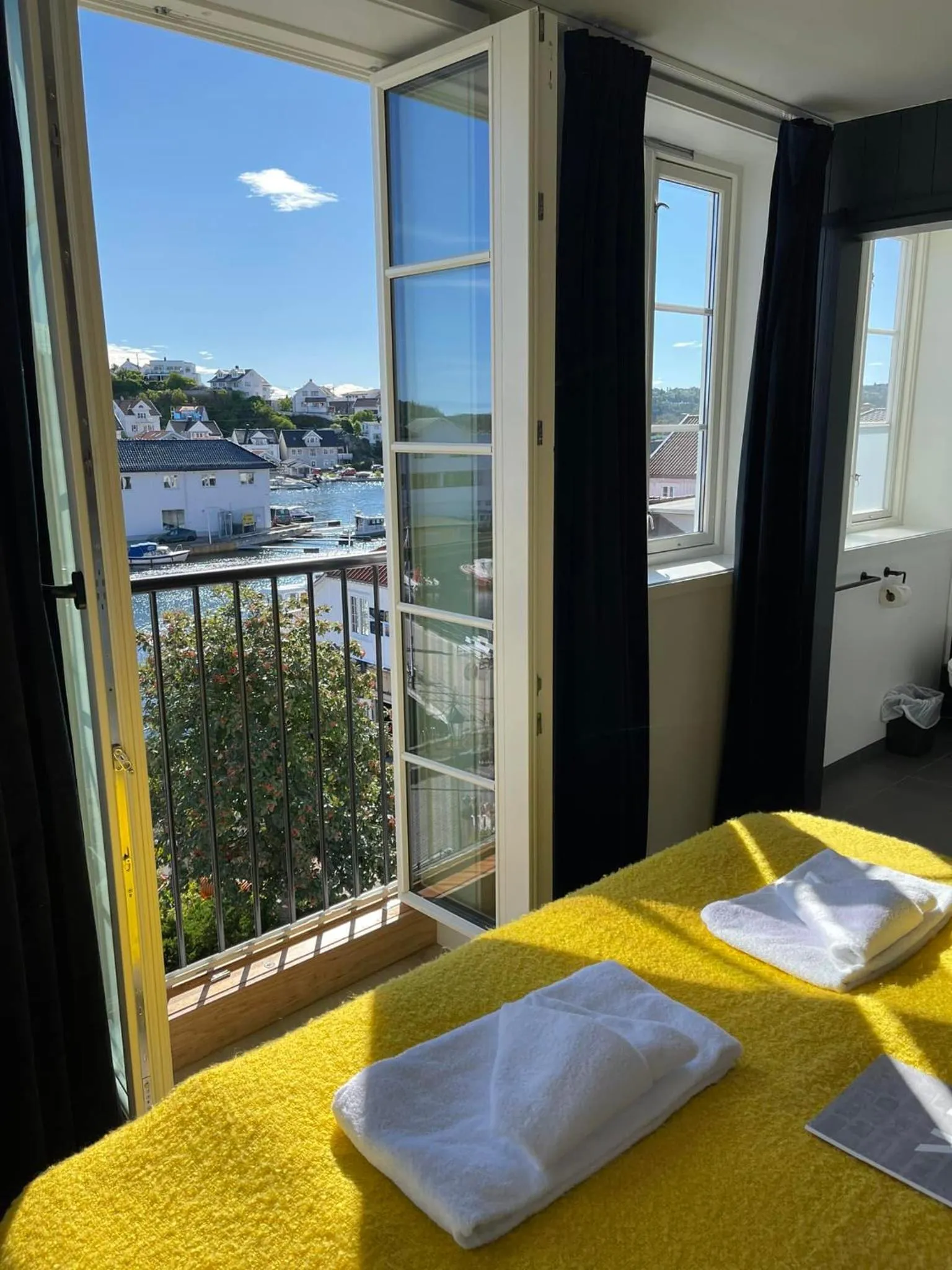 View (from property/room), Bed in Kragerø Hotell