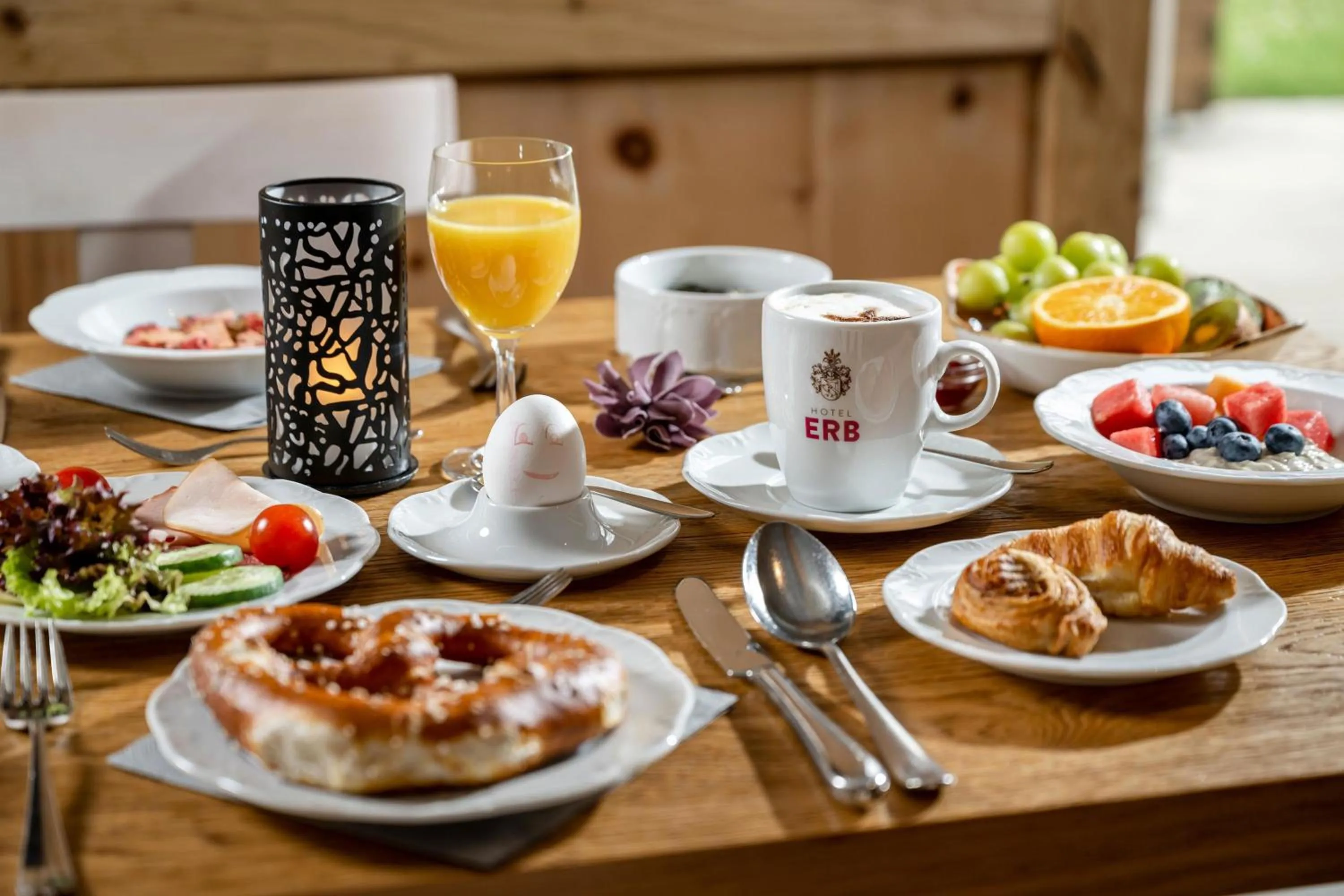 Restaurant/places to eat in Best Western Plus Hotel Erb