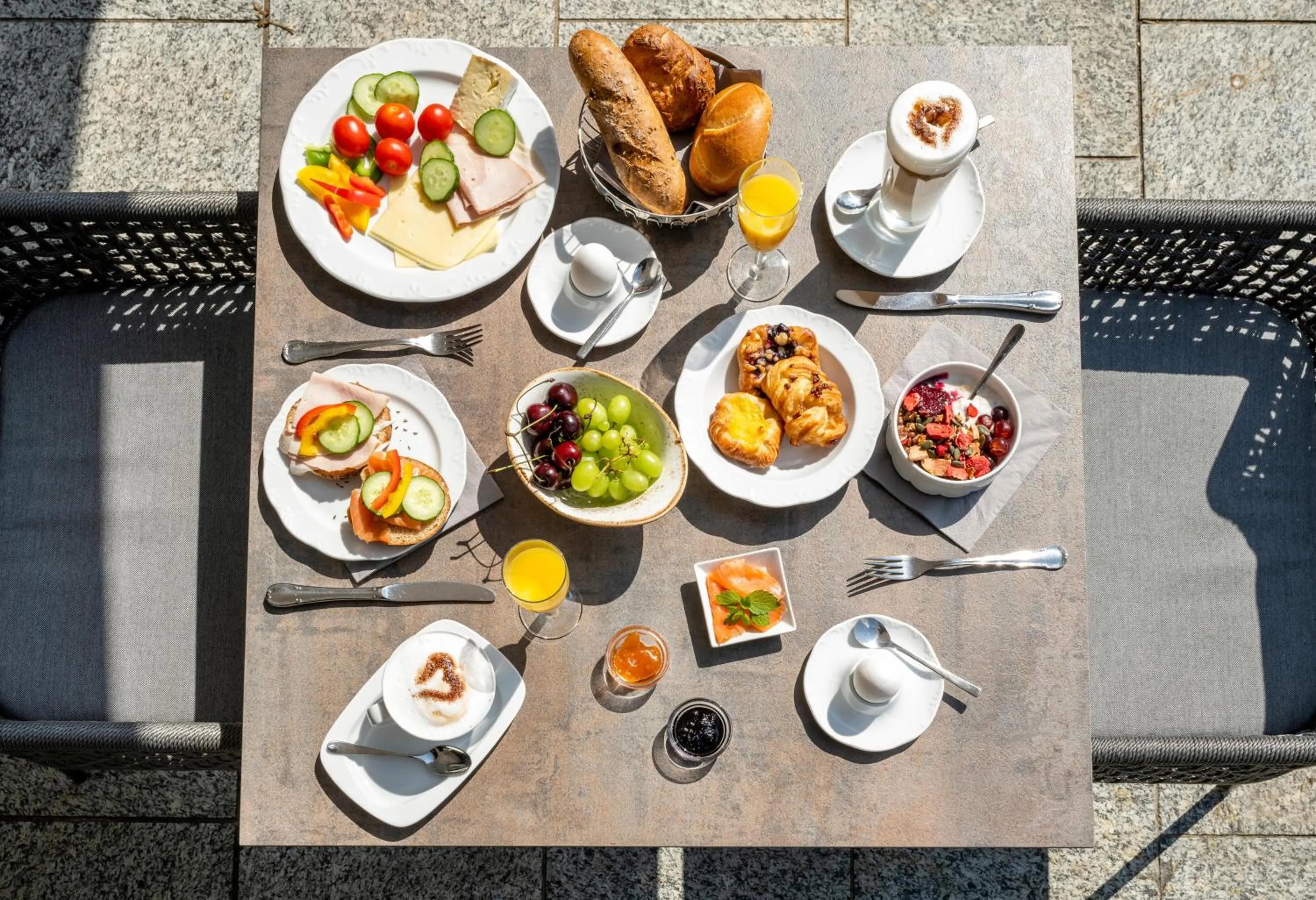 Restaurant/places to eat in Best Western Plus Hotel Erb