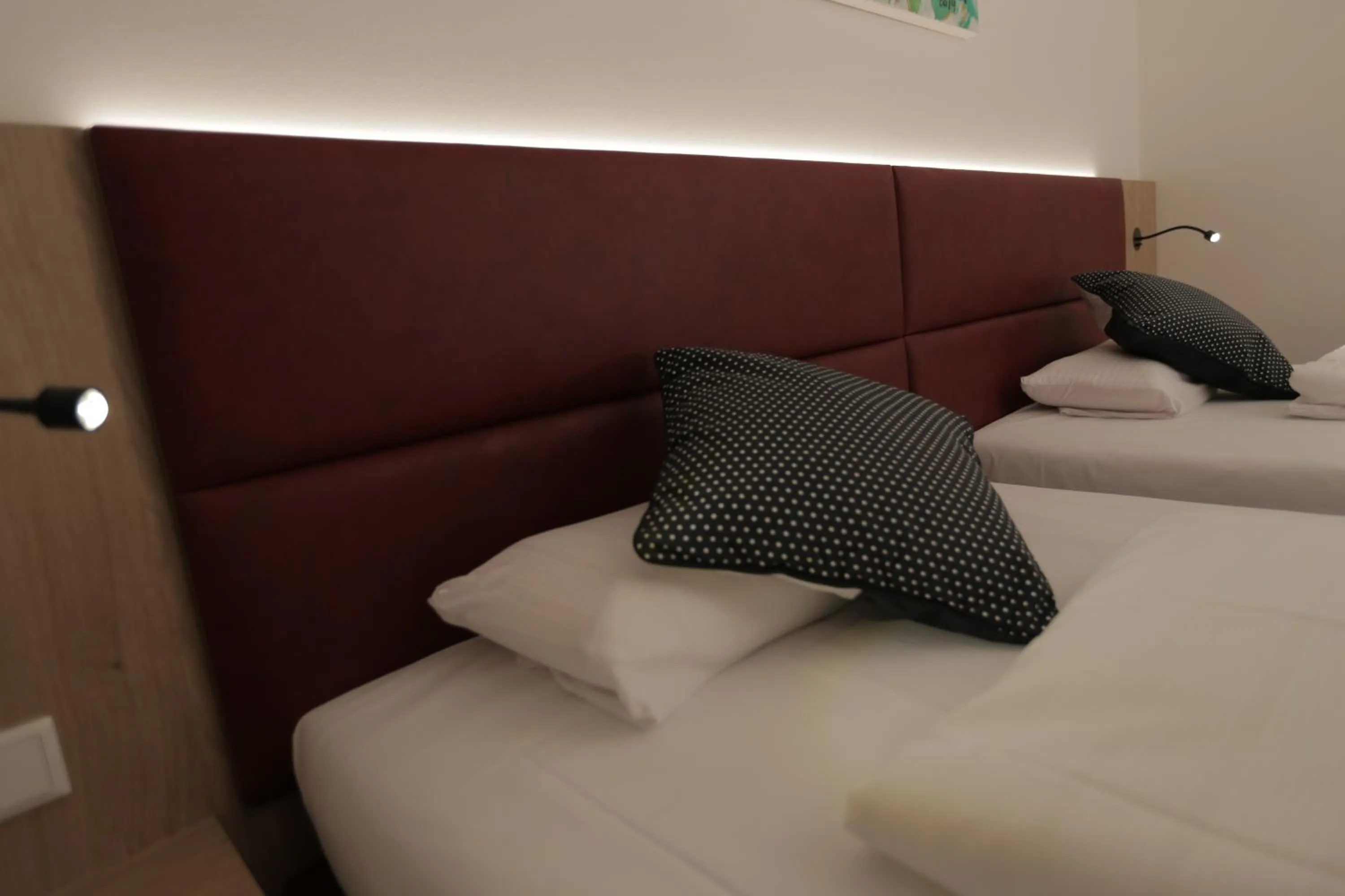 Bed in Galeria Airport Hotel