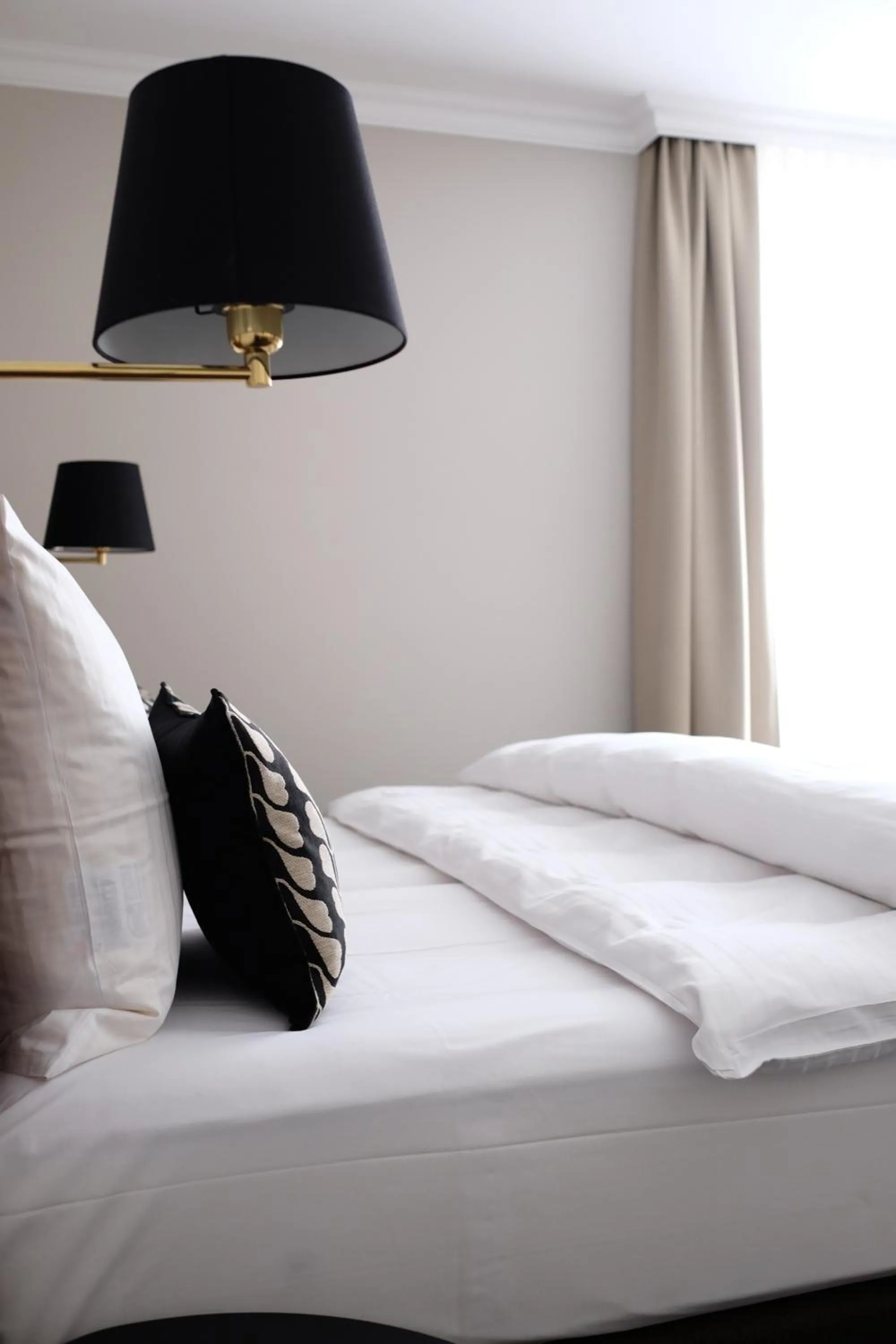 Bed in Parkhotel Obermenzing