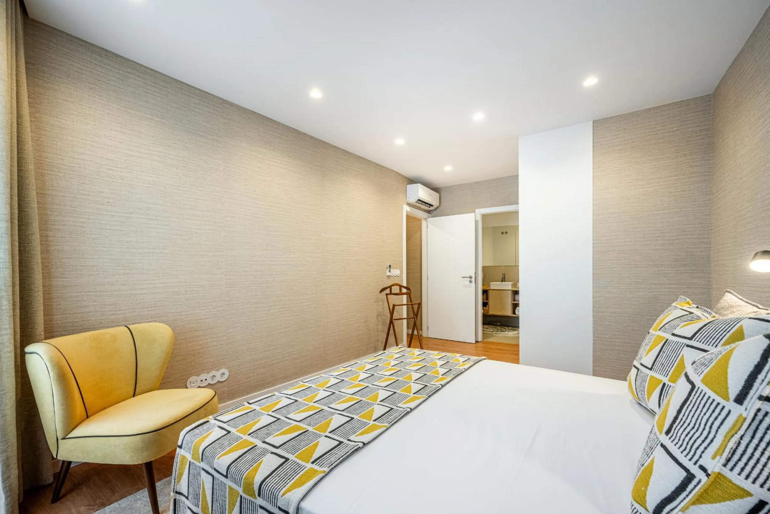 Bedroom, Bed in Casas do Porto - Ribeira Apartments