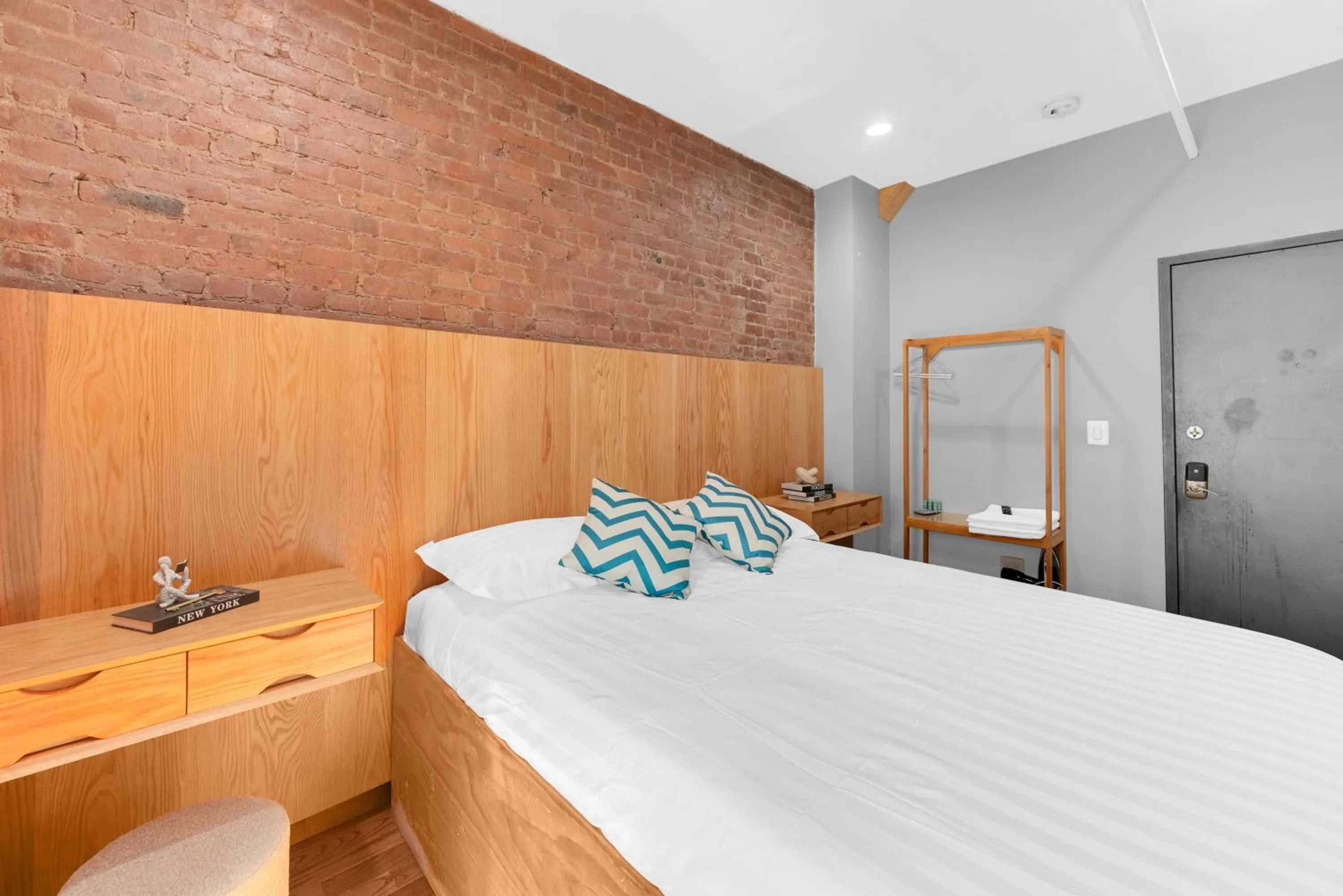 Decorative detail, Bed in Morris Guest House