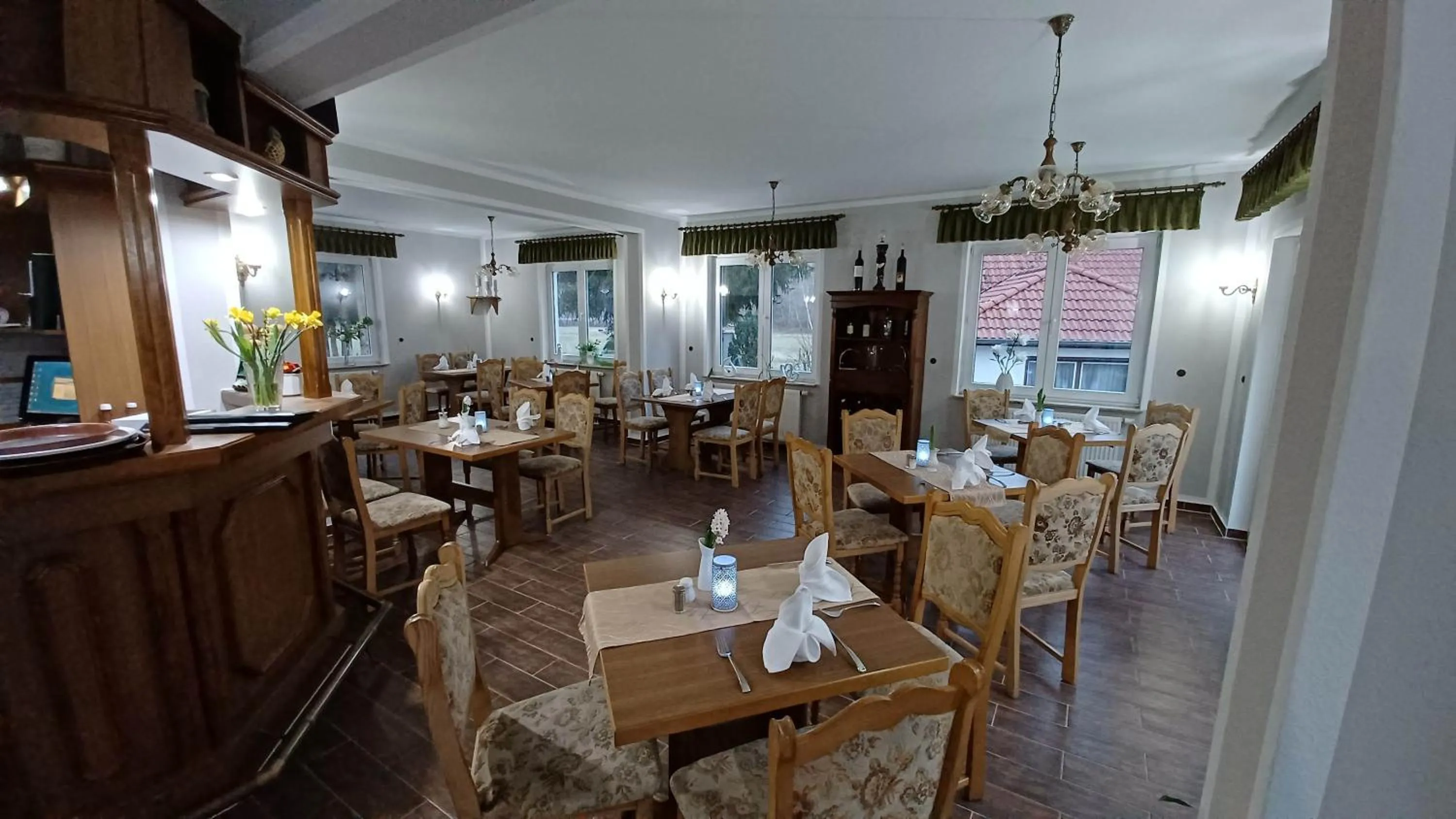 Restaurant/places to eat in Haus Waldesruh