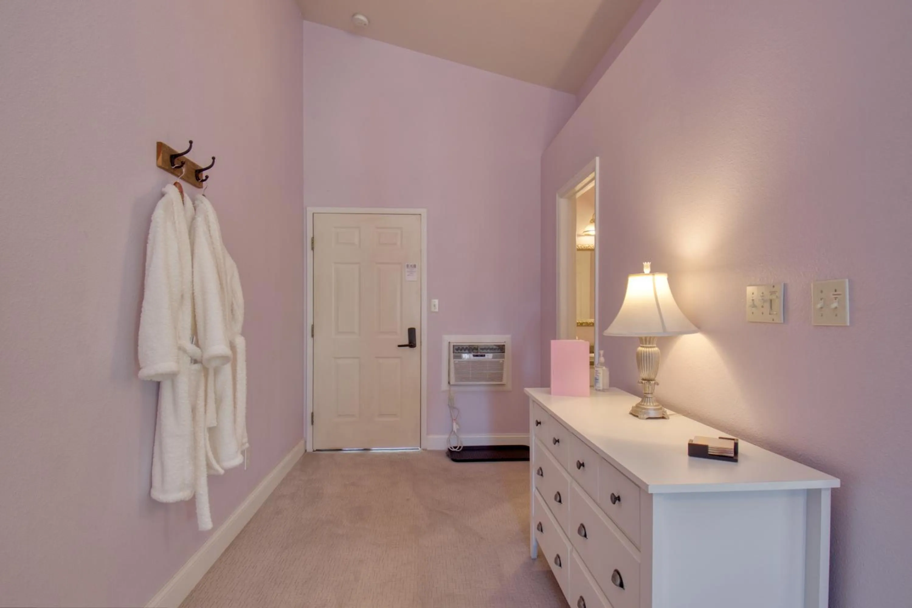 Property building in Castle Creek Manor